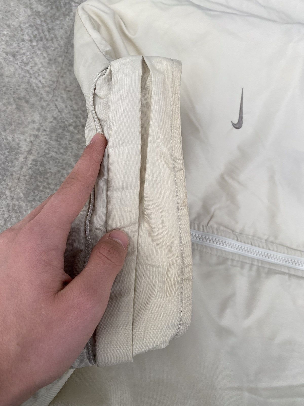 Nike Vintage 90s Nike Big Logo Spell Out Light Long Jacket Size US L / EU 52-54 / 3 - 15 Thumbnail