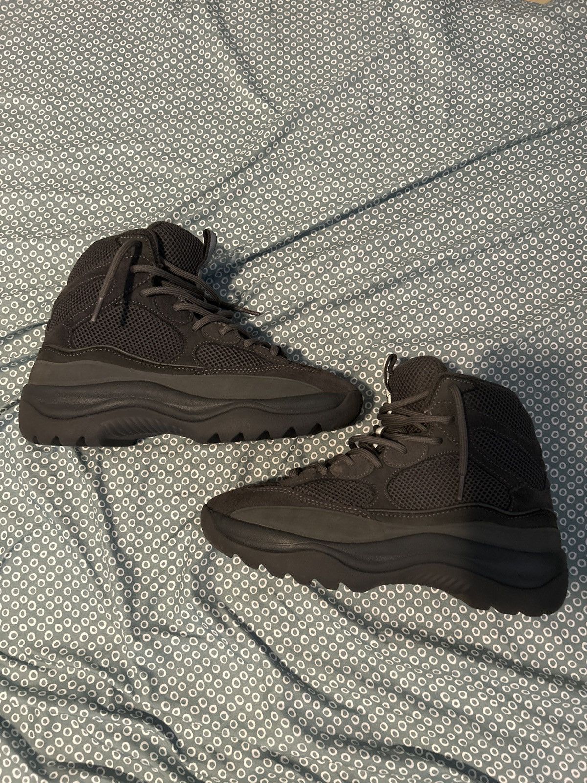 yeezy 700 mnvn triple black on feet
