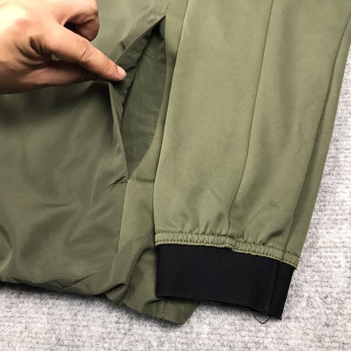 Oakley × Vintage MILITARY COLOUR OAKLEY LIGHT JACKET Y2K ZIPPIER JACKET Size US XL / EU 56 / 4 - 4 Thumbnail