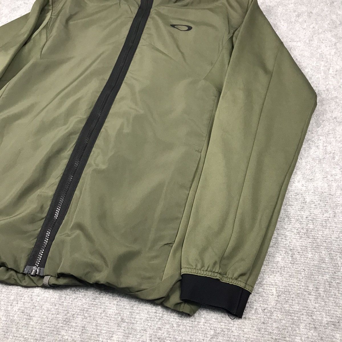 Oakley × Vintage MILITARY COLOUR OAKLEY LIGHT JACKET Y2K ZIPPIER JACKET Size US XL / EU 56 / 4 - 3 Thumbnail