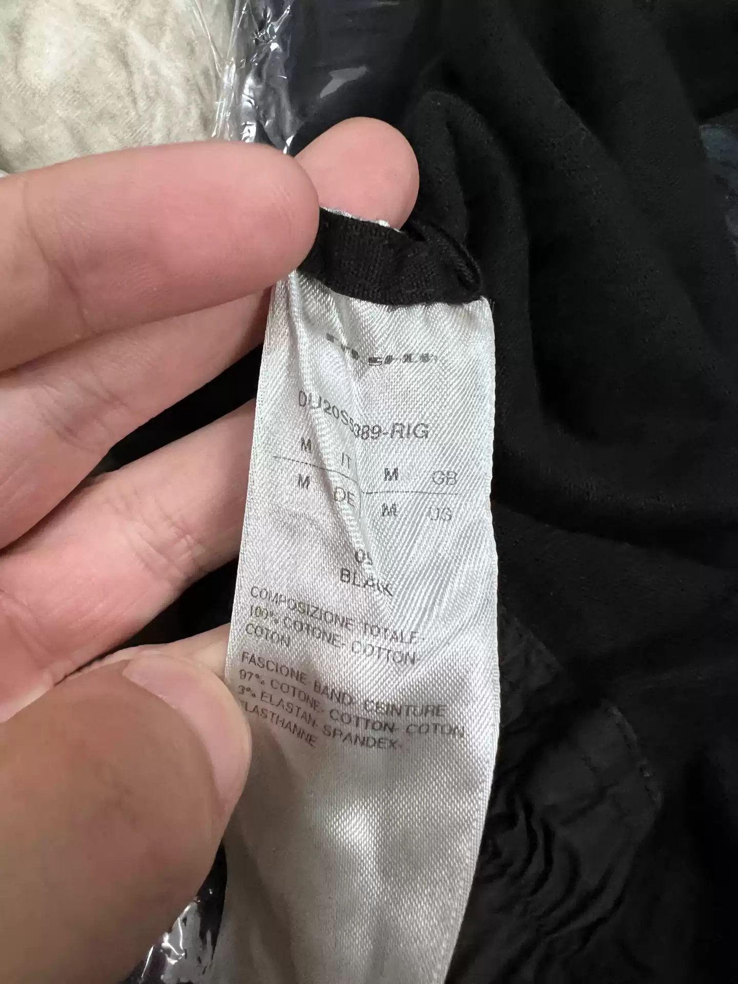 Rick Owens Rick Owens ro black split shorts Size US 30 / EU 46 - 4 Thumbnail