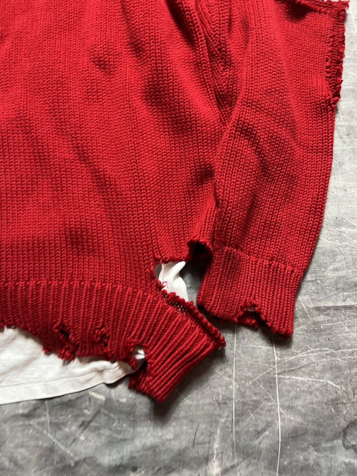 Balenciaga Balenciaga Campaign Destroyed Knitted Sweatshirt Size US L / EU 52-54 / 3 - 8 Thumbnail