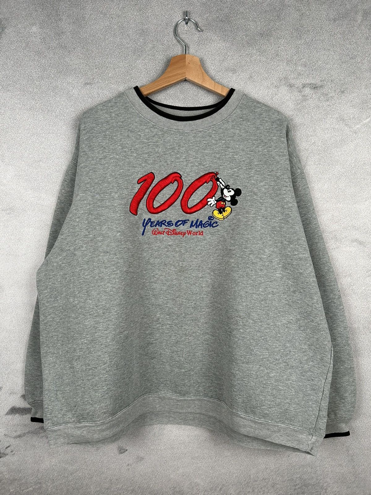 Disney Vintage Disney Mickey Mouse Crewneck 90s Retro Skate Rock Size US XL / EU 56 / 4 - 1 Thumbnail