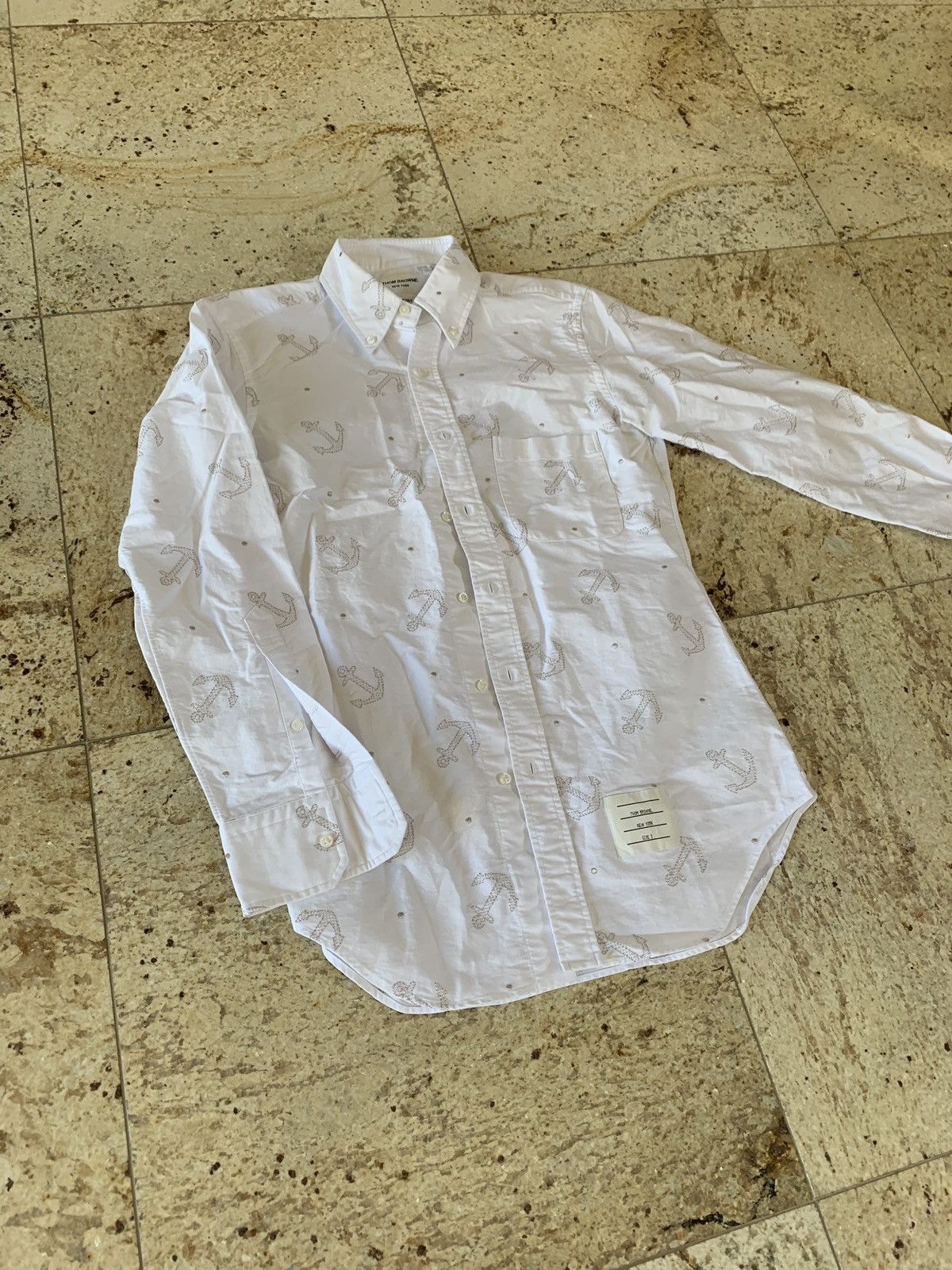 Thom Browne Anchor Embroidered Button Up in White Size US S / EU 44-46 / 1 - 3 Thumbnail