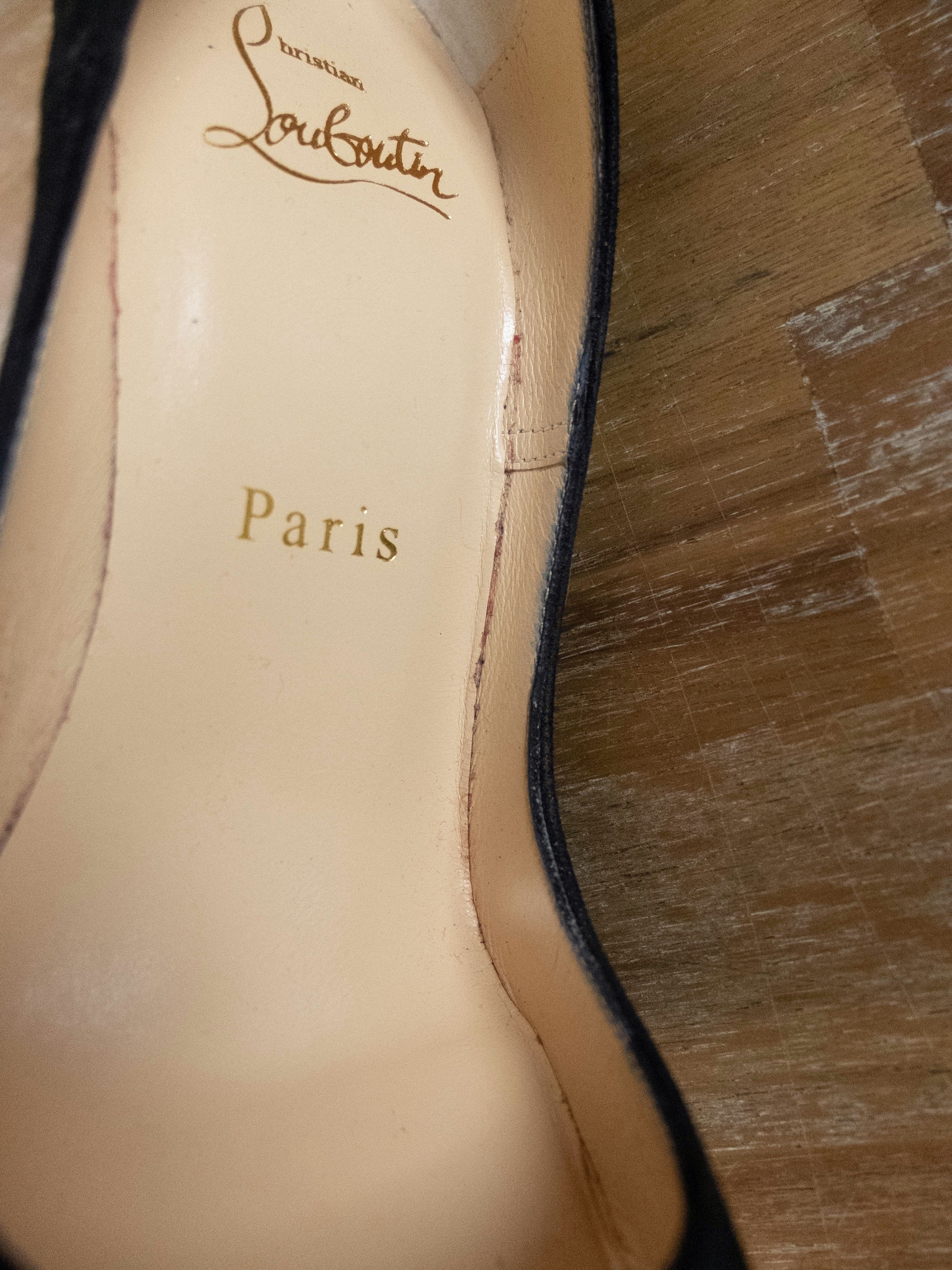 Christian Louboutin CHRISTIAN LOUBOUTIN So Kate black suede pumps stiletto 5 35 Size US 5 / IT 35 - 4 Thumbnail