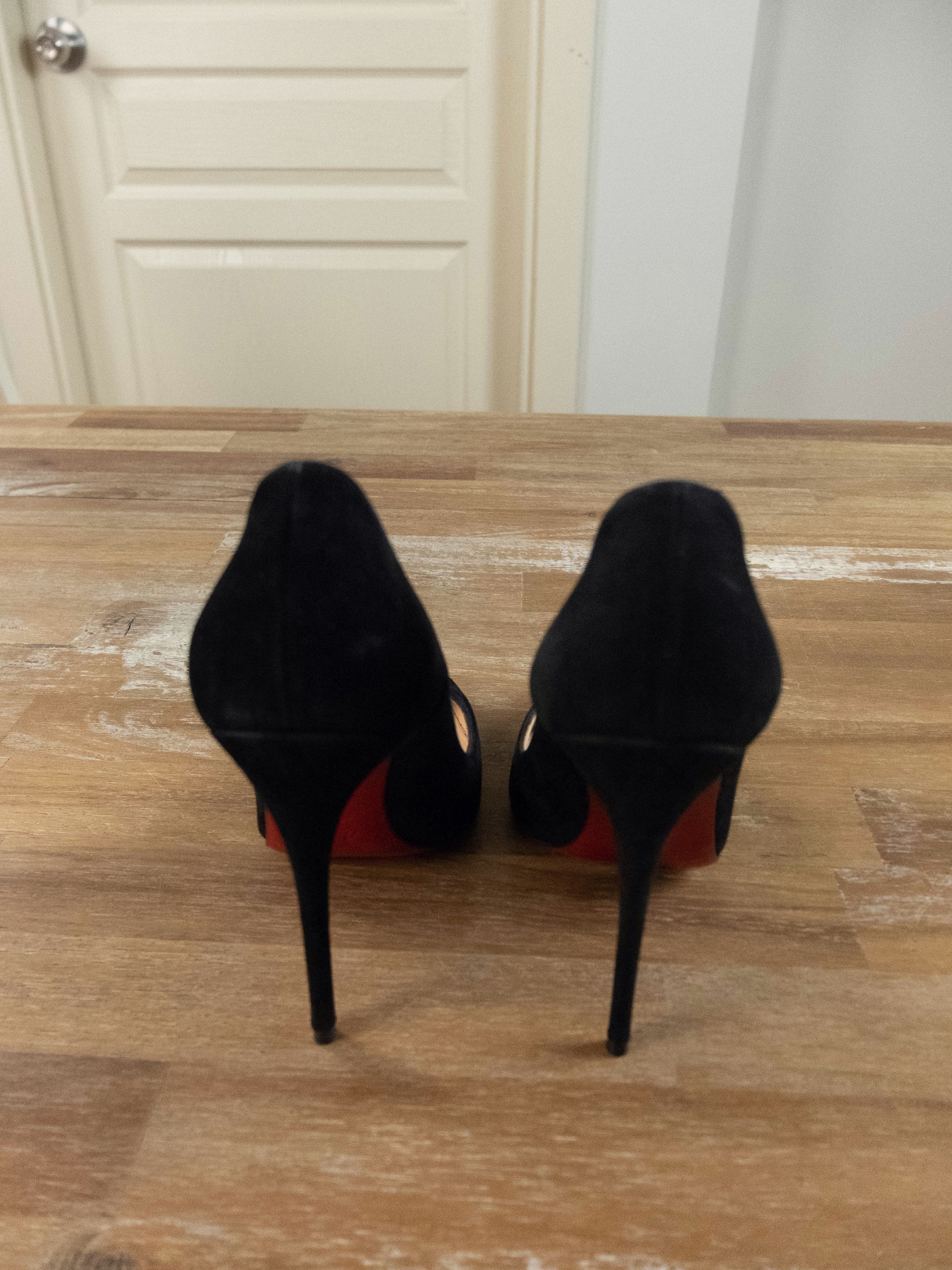 Christian Louboutin CHRISTIAN LOUBOUTIN So Kate black suede pumps stiletto 5 35 Size US 5 / IT 35 - 5 Thumbnail