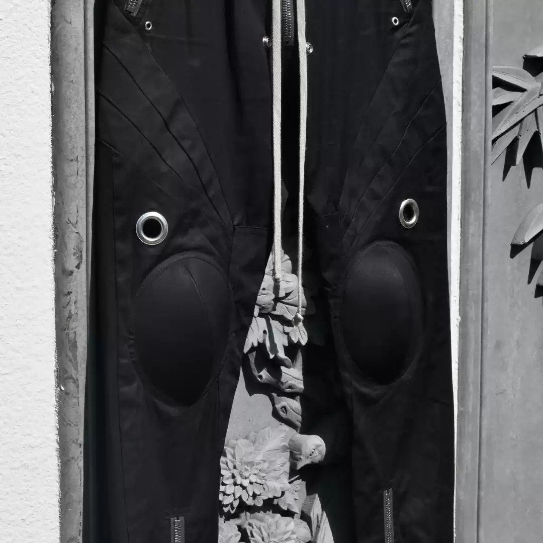 Rick Owens Rick Owens ro 21SS special knee pad pants Size US 28 / EU 44 - 2 Thumbnail