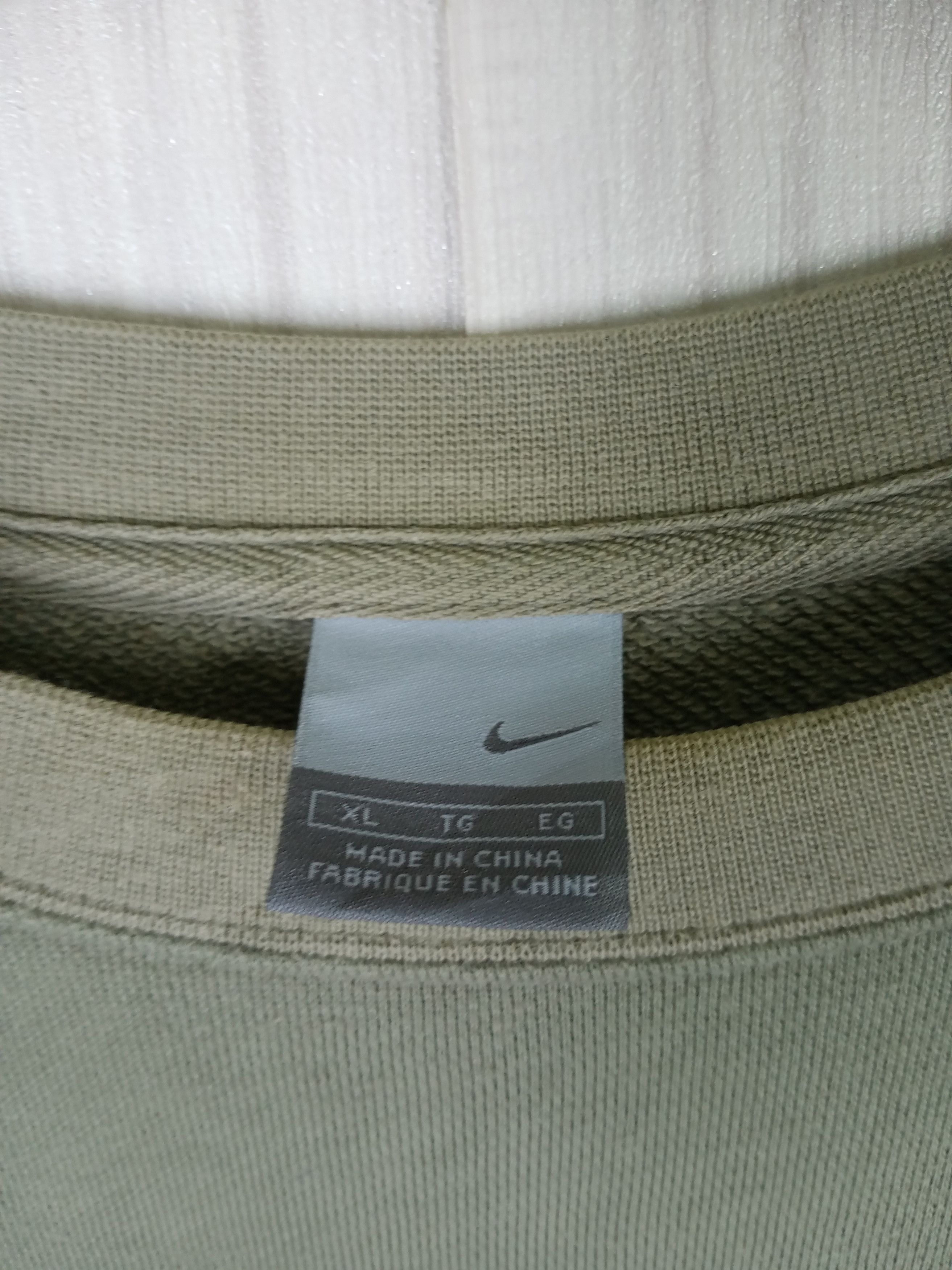 Nike Vintage Nike Air Max Big Logo Fullover Sweatshirt Size US XL / EU 56 / 4 - 6 Thumbnail