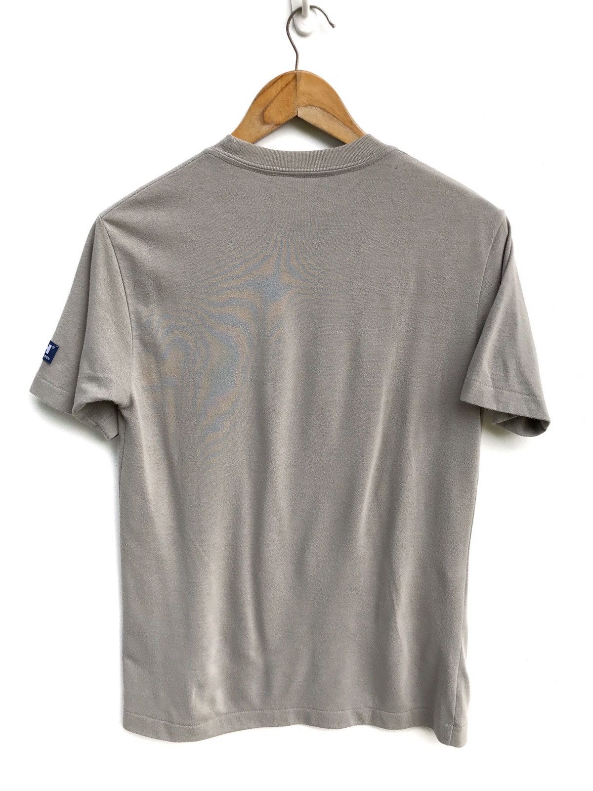 Helly Hansen Vintage Helly Hansen Harmony With The Earth Print Tee Size US S / EU 44-46 / 1 - 2 Thumbnail