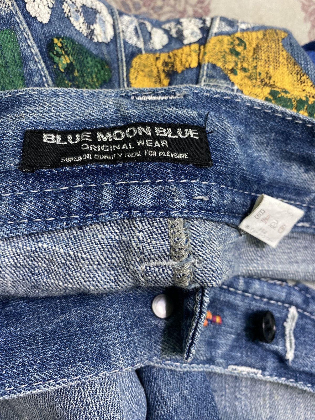 Designer × Japanese Brand × Vintage VINTAGE BLUE MOON BLUE SPELL OUT PATCHES LOW RISE DENIM Size US 31 - 13 Thumbnail
