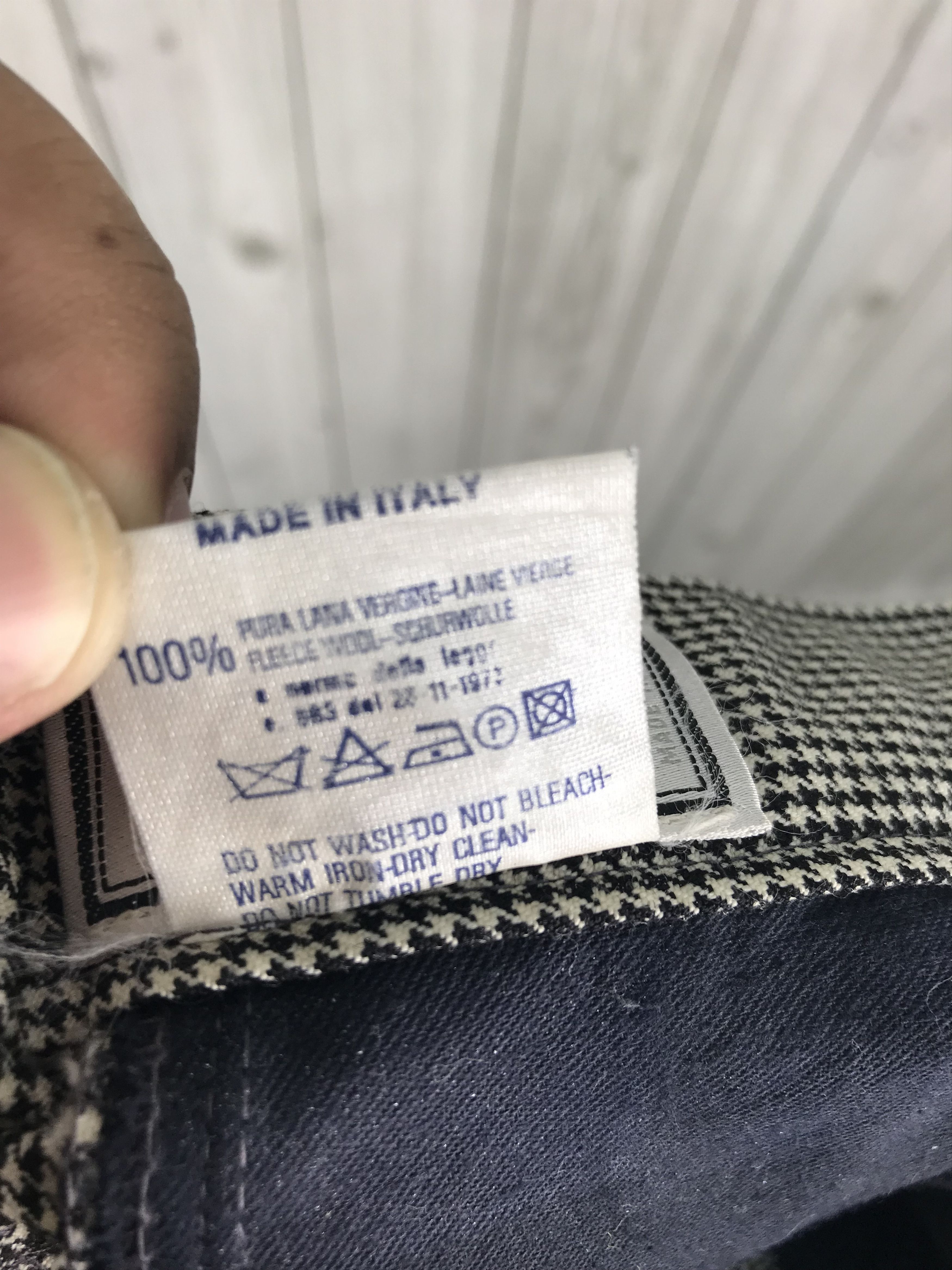Versus Versace VERSUS GIANNI VERSACE Medusa Head Button Wool Pants Size US 27 - 16 Thumbnail