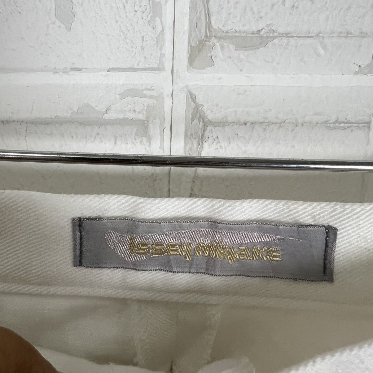 Issey Miyake CLEAN WHITE ISSEY MIYAKE PANTS Size US 26 / EU 42 - 8 Thumbnail