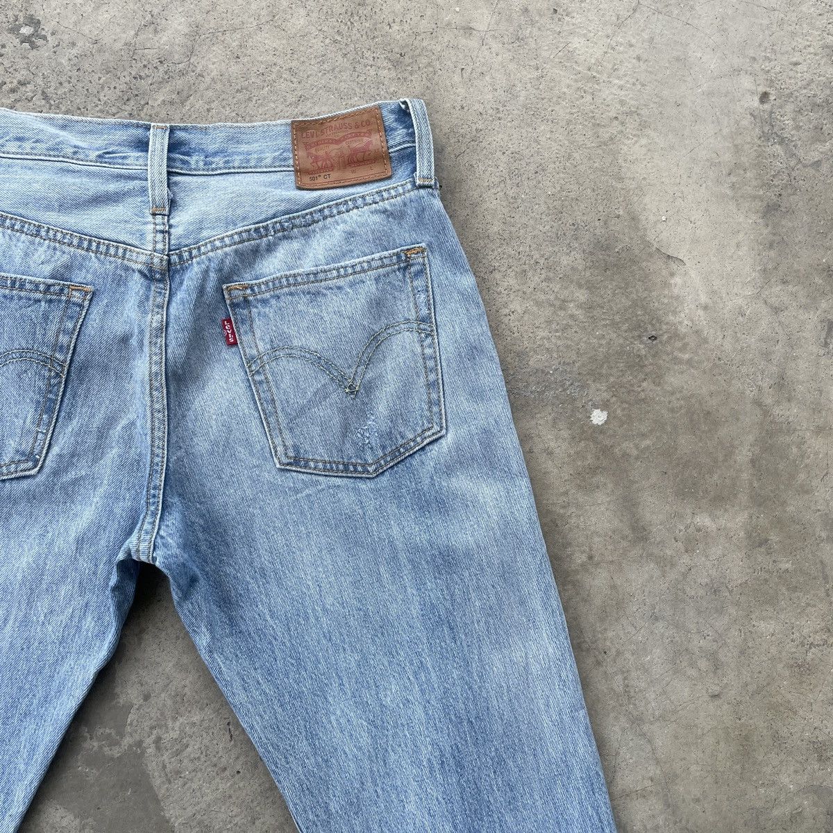Levi's Vintage Levi’s 501 Jeans 29x28 Levi’s 501 Denim Pants Size US 29 - 11 Thumbnail