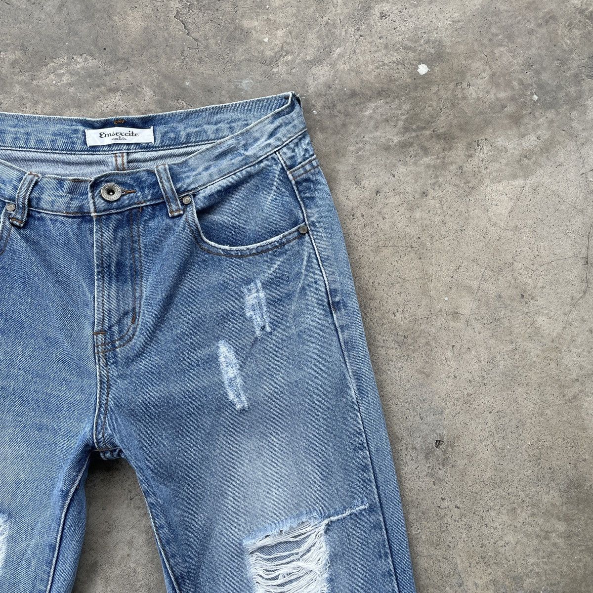 Japanese Brand Vintage Emsexcite Distressed Jeans Denim Pants 28x28 Size US 28 / EU 44 - 4 Thumbnail