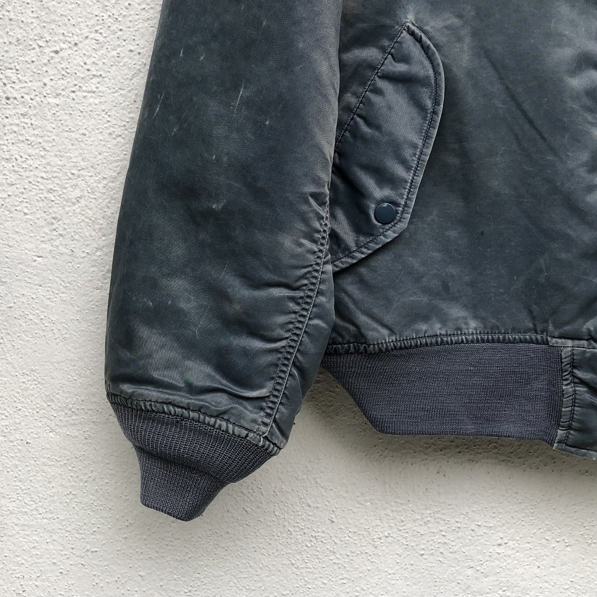 Vintage Vintage Uniqlo Sun Faded Ma-1 Bomber Jacket Size US XL / EU 56 / 4 - 3 Thumbnail