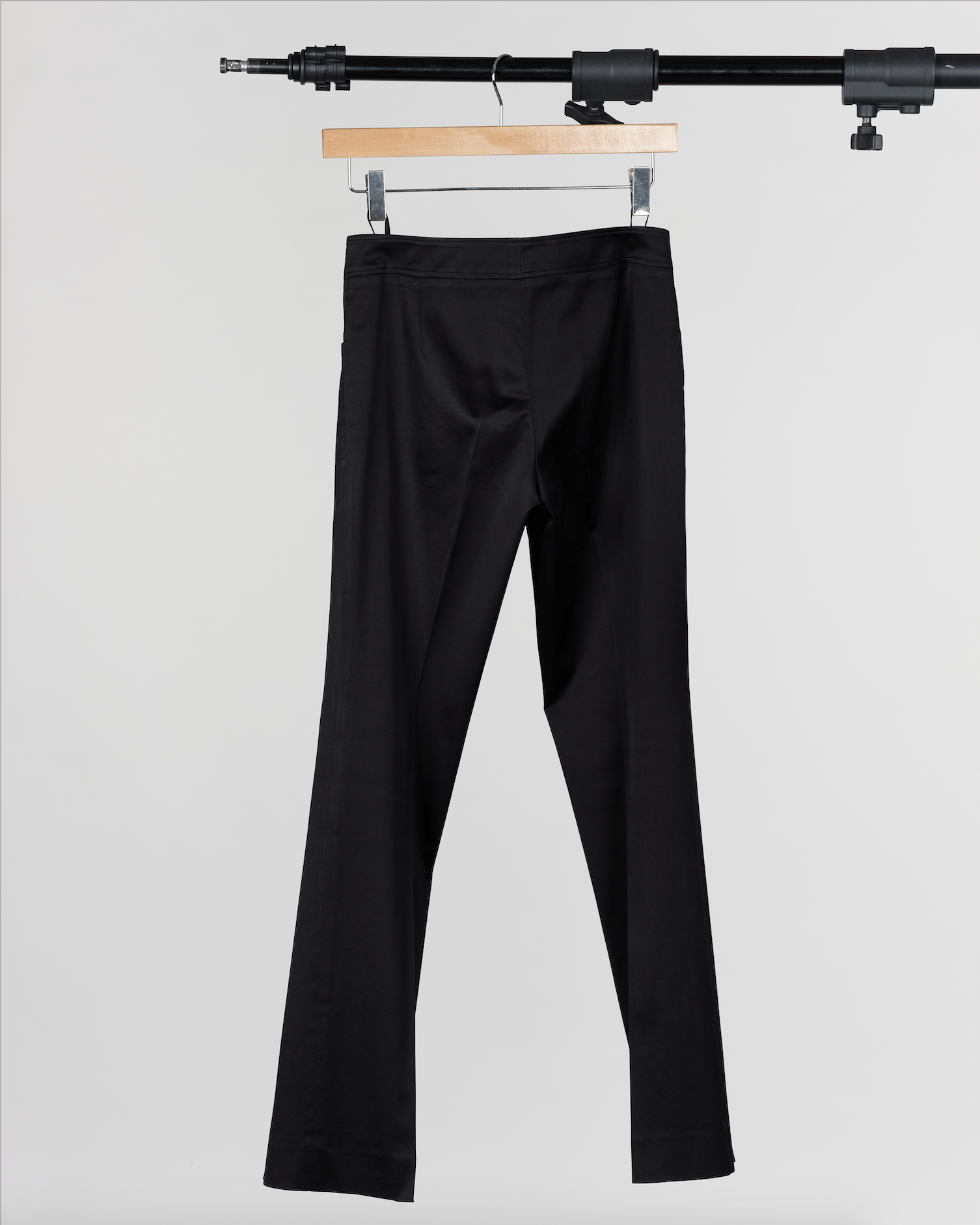 Gucci × Tom Ford AW 2003 Flared Trousers with Gold Buckle Size 26" / US 2 / IT 38 - 2 Thumbnail