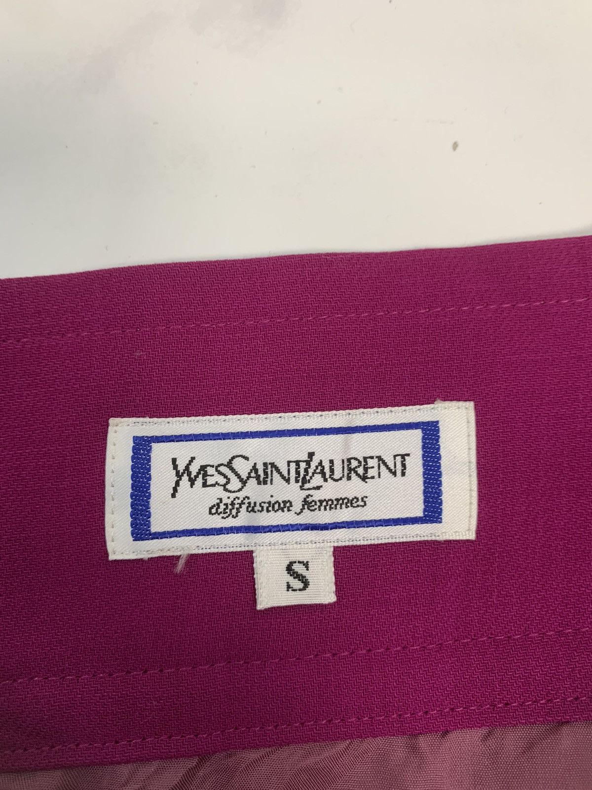 Yves Saint Laurent Yves Saint Laurent Midi Skirt Size 24" / US 00 / IT 34 - 7 Thumbnail