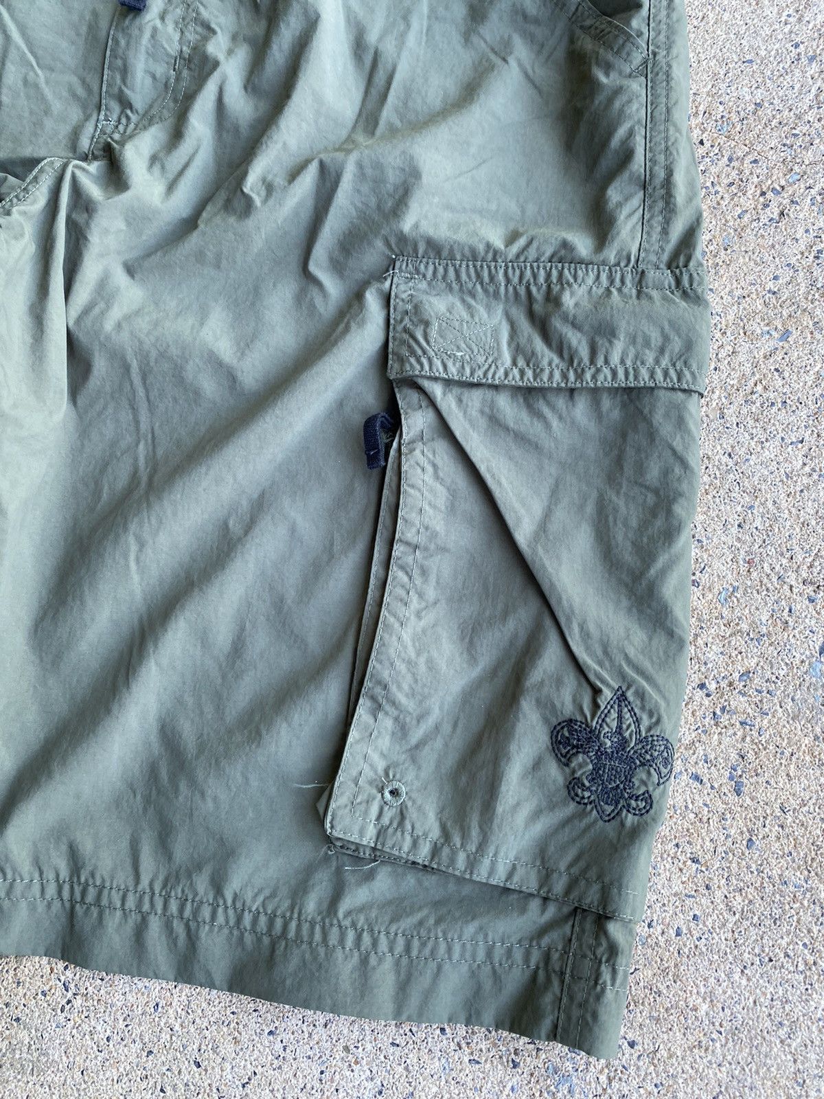Japanese Brand × Vintage Vintage Y2K Boy Scout Shorts Olive Green Cargo Shorts Size US 30 / EU 46 - 2 Thumbnail