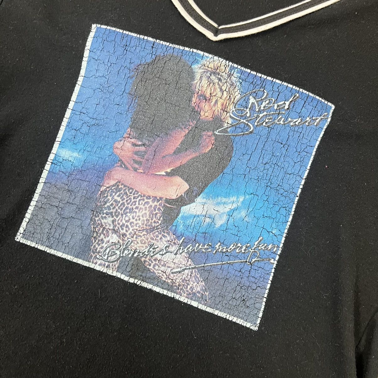 Band Tees × Vintage vintage 80s rod stewart blondes have more fun baby tee. Size M / US 6-8 / IT 42-44 - 2 Thumbnail