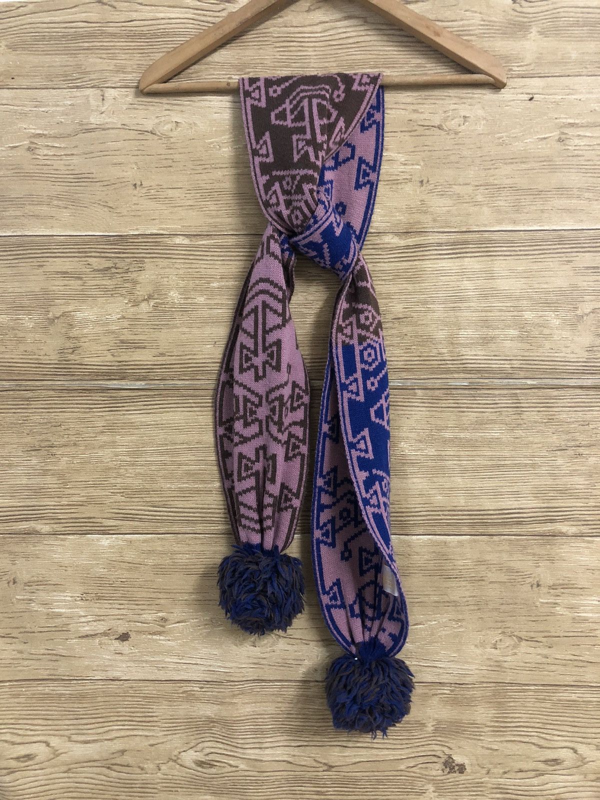 Vivienne Westwood Vivienne Westwood Scarf Native Winter Wear Luxury Size ONE SIZE - 1 Thumbnail