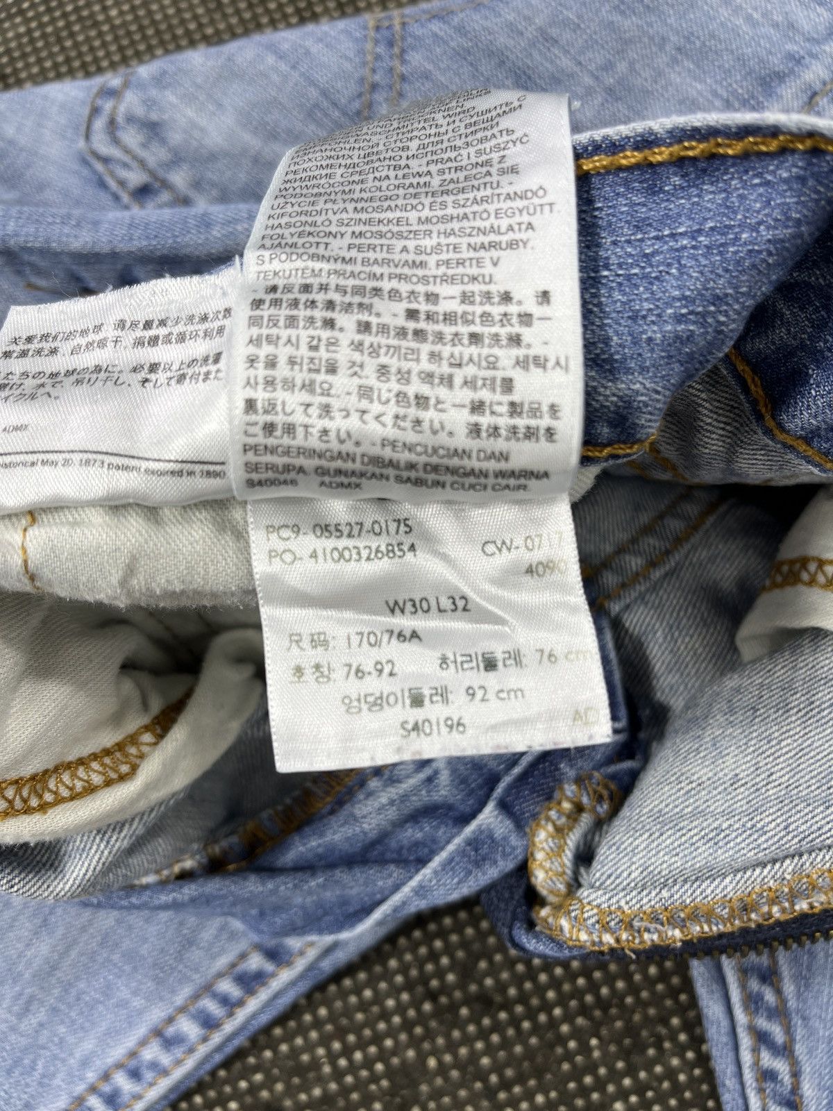 Levi's × Vintage Faded Blue Vintage Levis 527 Flare Jeans - J711 Size US 32 / EU 48 - 11 Thumbnail