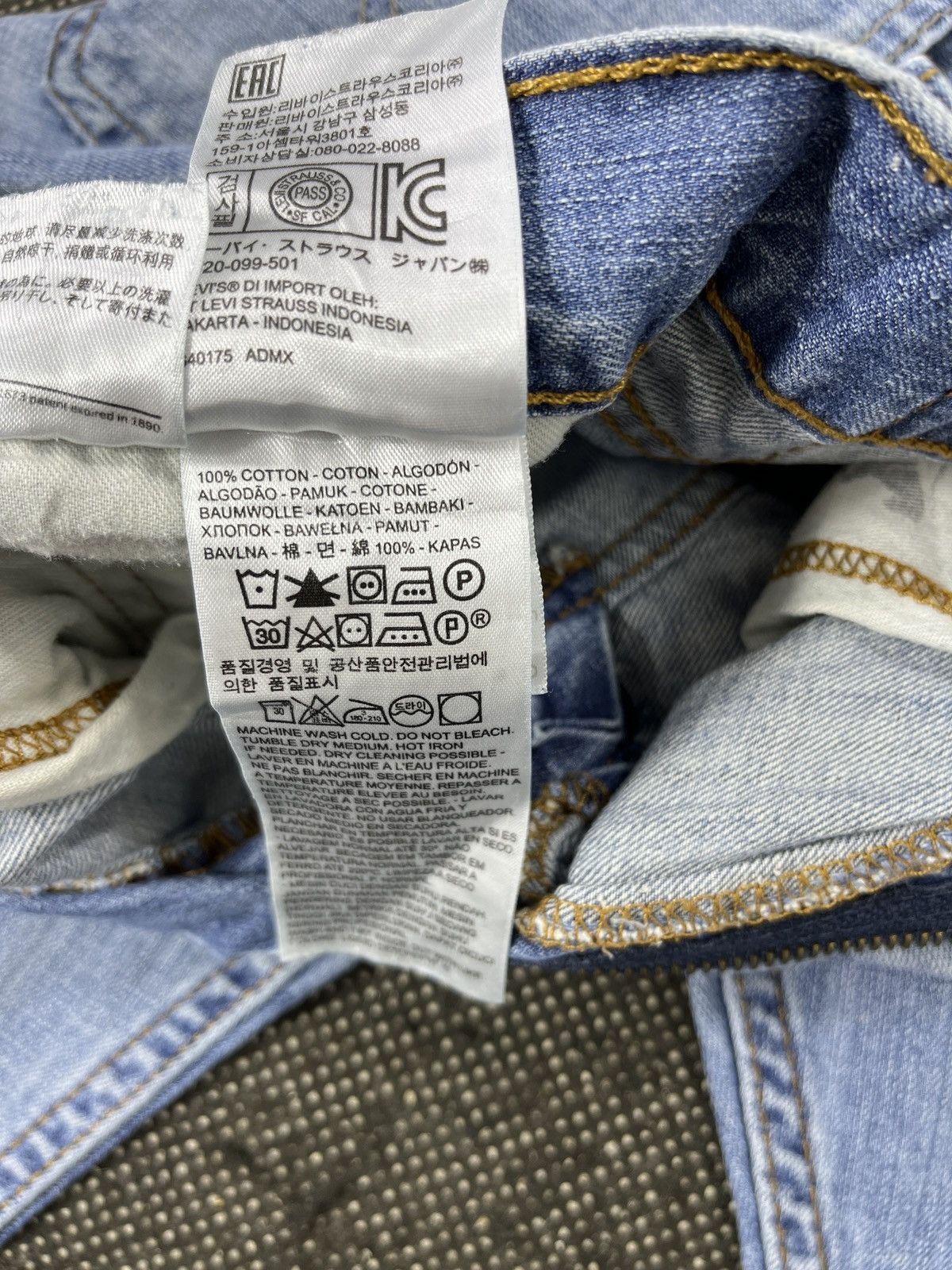 Levi's × Vintage Faded Blue Vintage Levis 527 Flare Jeans - J711 Size US 32 / EU 48 - 10 Thumbnail
