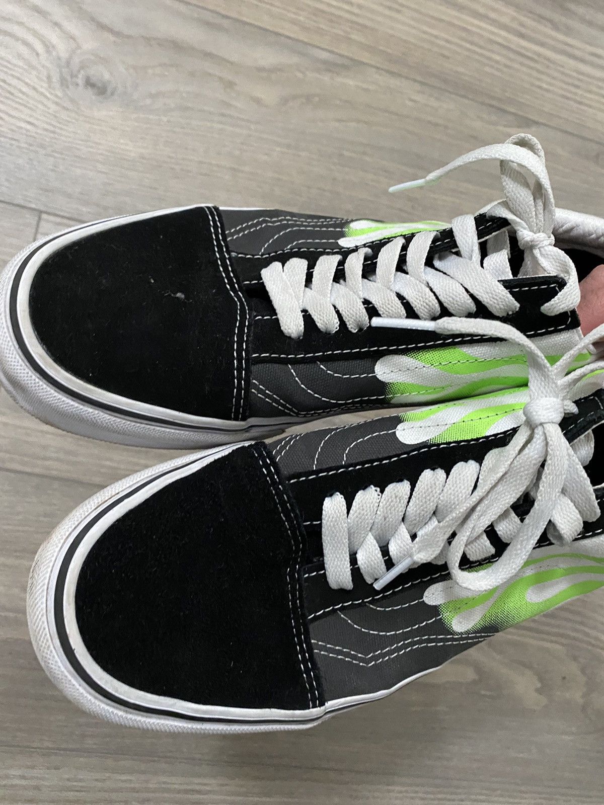 Vans Vans Old School ‘Flame Black White’ Size US 8.5 / EU 41-42 - 5 Thumbnail