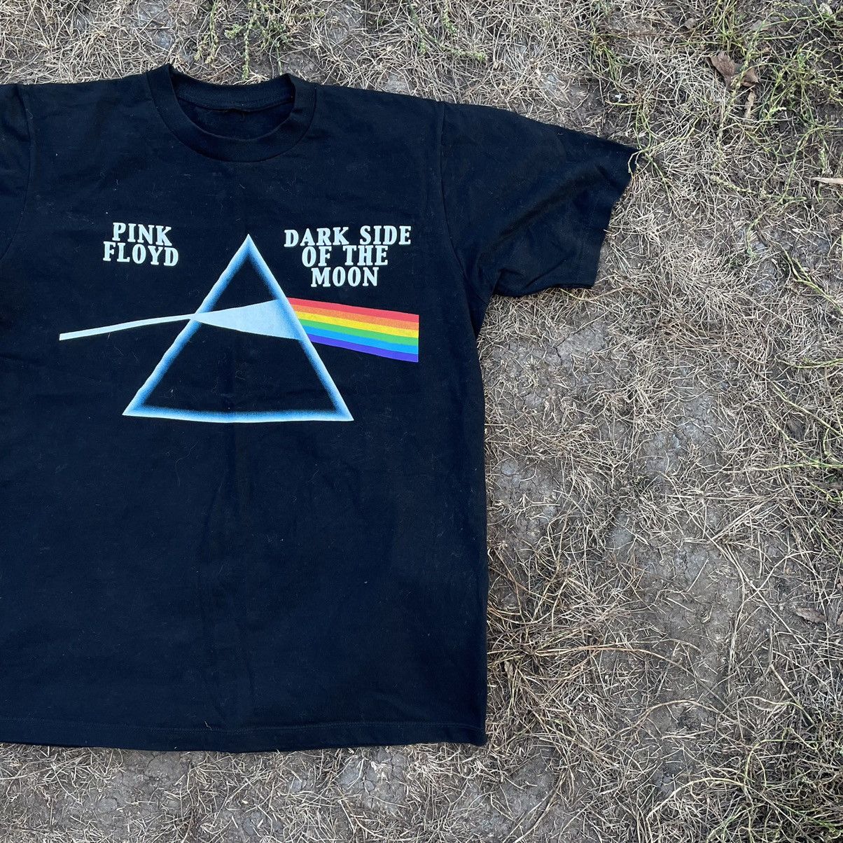 Vintage Vintage 90s Pink Floyd Dark Side Graphic Tee Grunge Baggy L Size US L / EU 52-54 / 3 - 3 Thumbnail