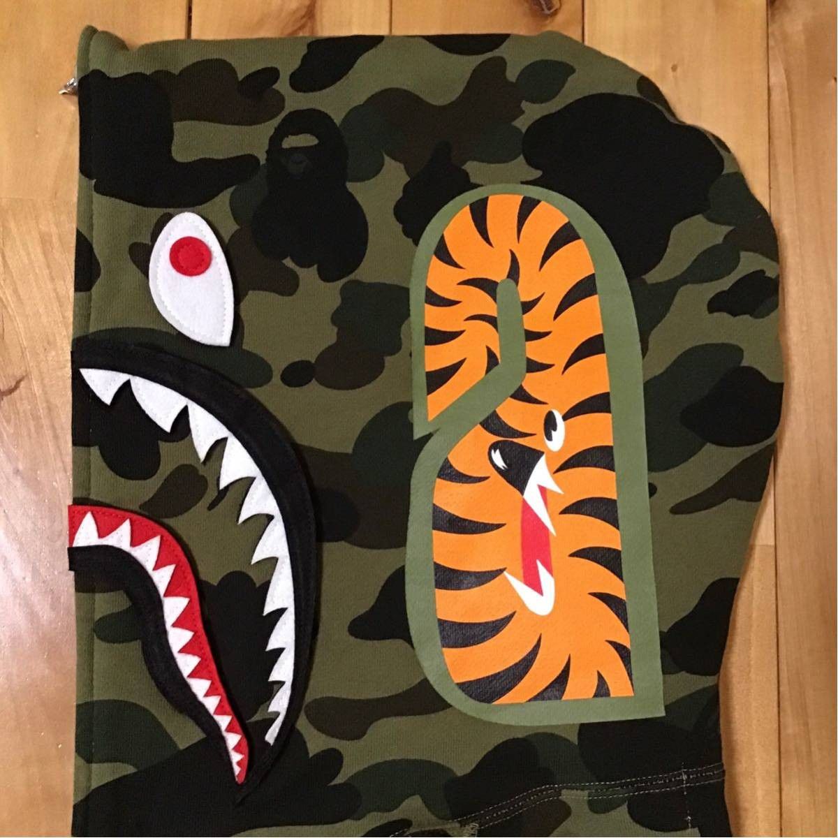 Bape BAPE DETACHABLE Shark full zip hoodie 1st camo green Size US L / EU 52-54 / 3 - 4 Thumbnail
