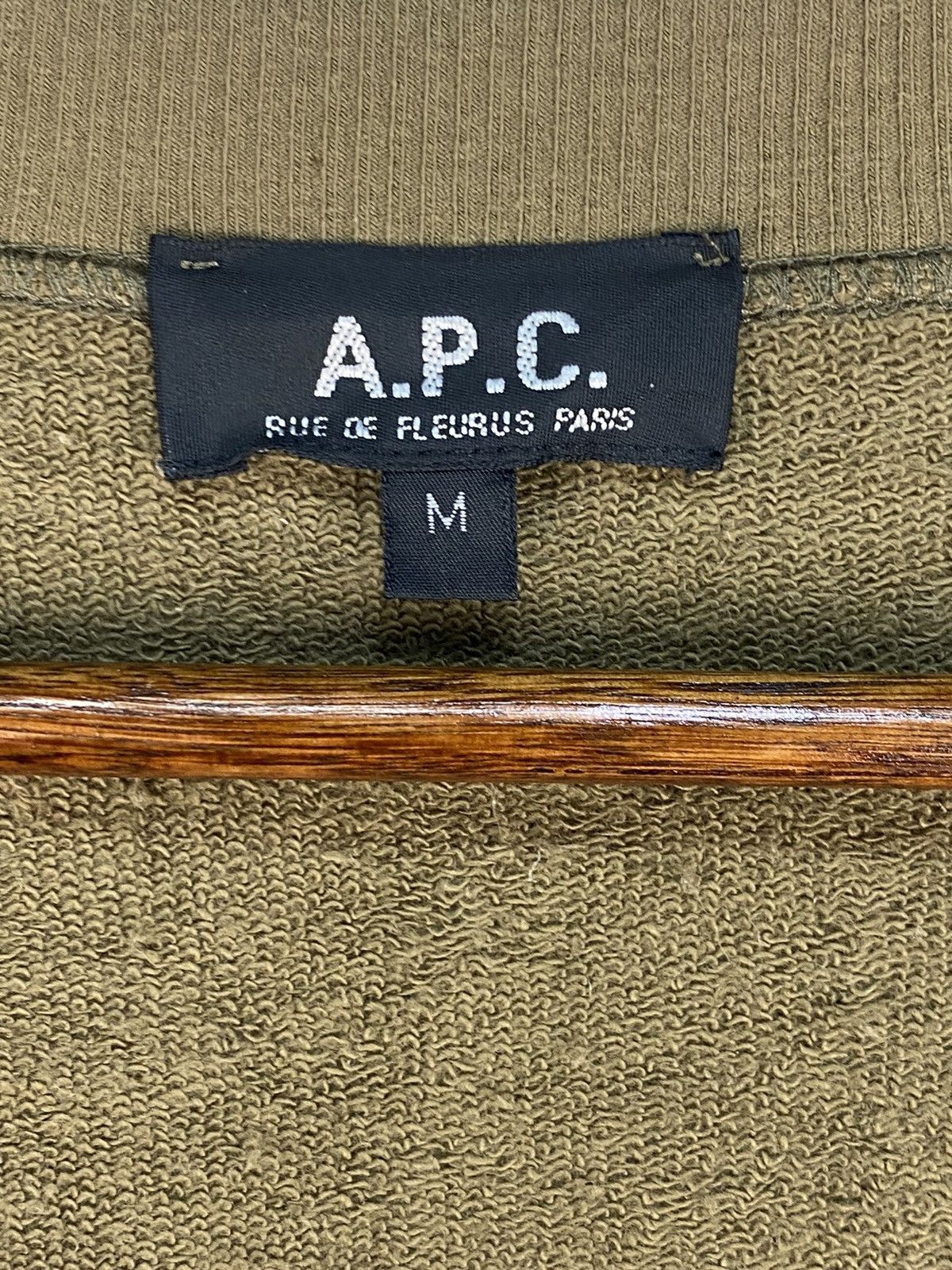 A.P.C. Vintage A.P.C Vneck Sweatshirt Sunfaded Size US M / EU 48-50 / 2 - 4 Thumbnail