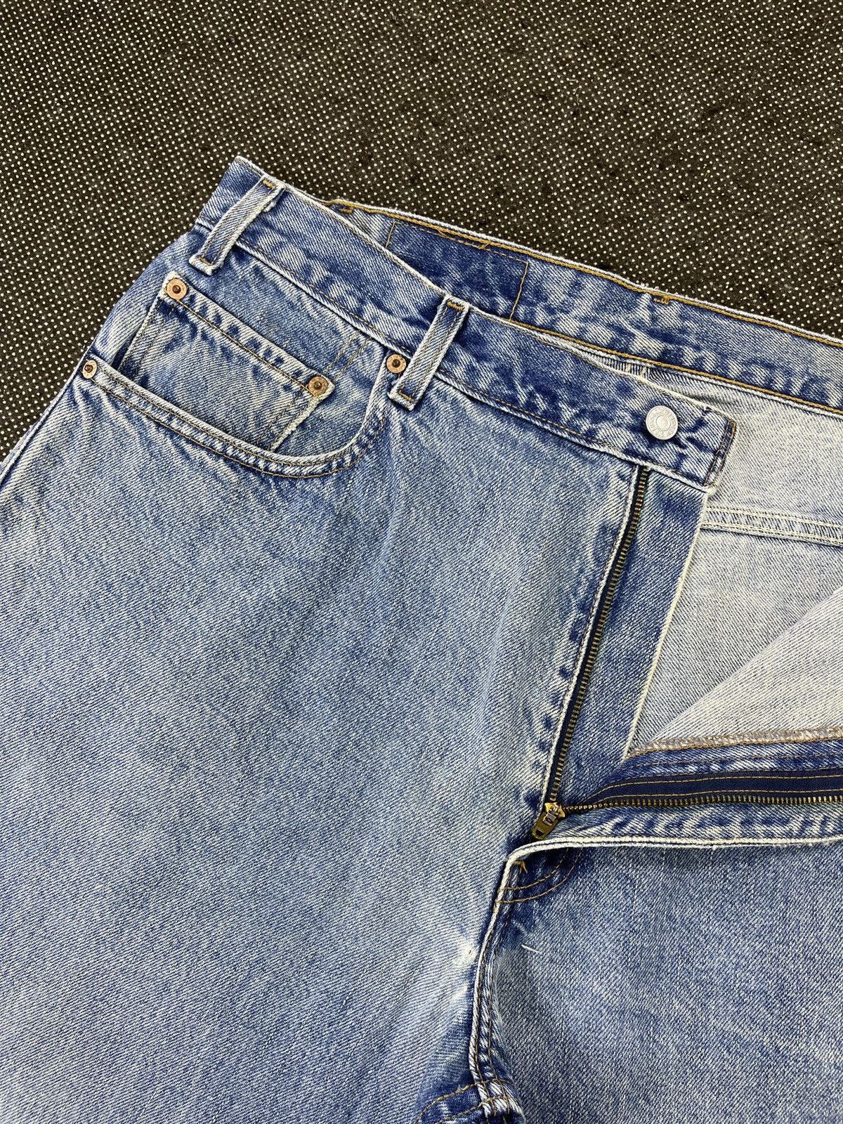 Levi's Vintage Levi’s 560 Stone Wash Jeans - J514 Size US 37 - 7 Thumbnail