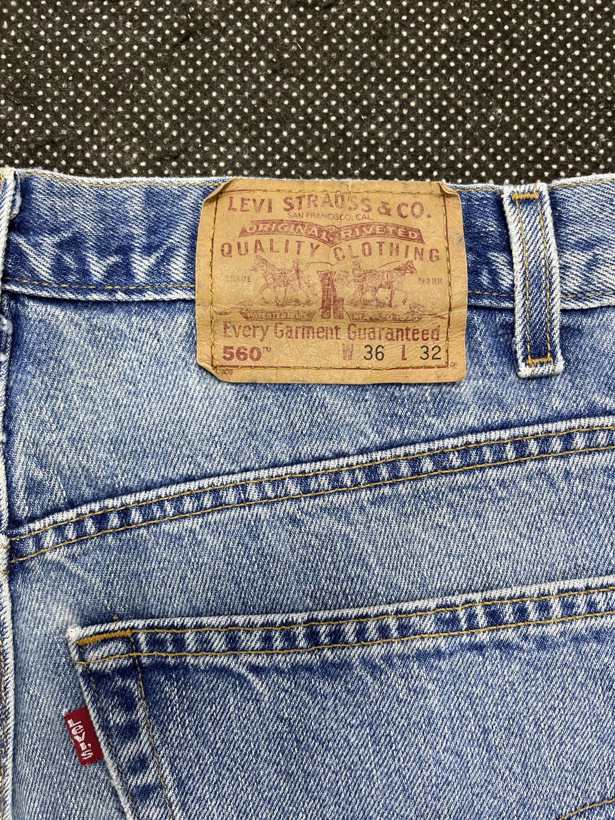 Levi's Vintage Levi’s 560 Stone Wash Jeans - J514 Size US 37 - 11 Thumbnail