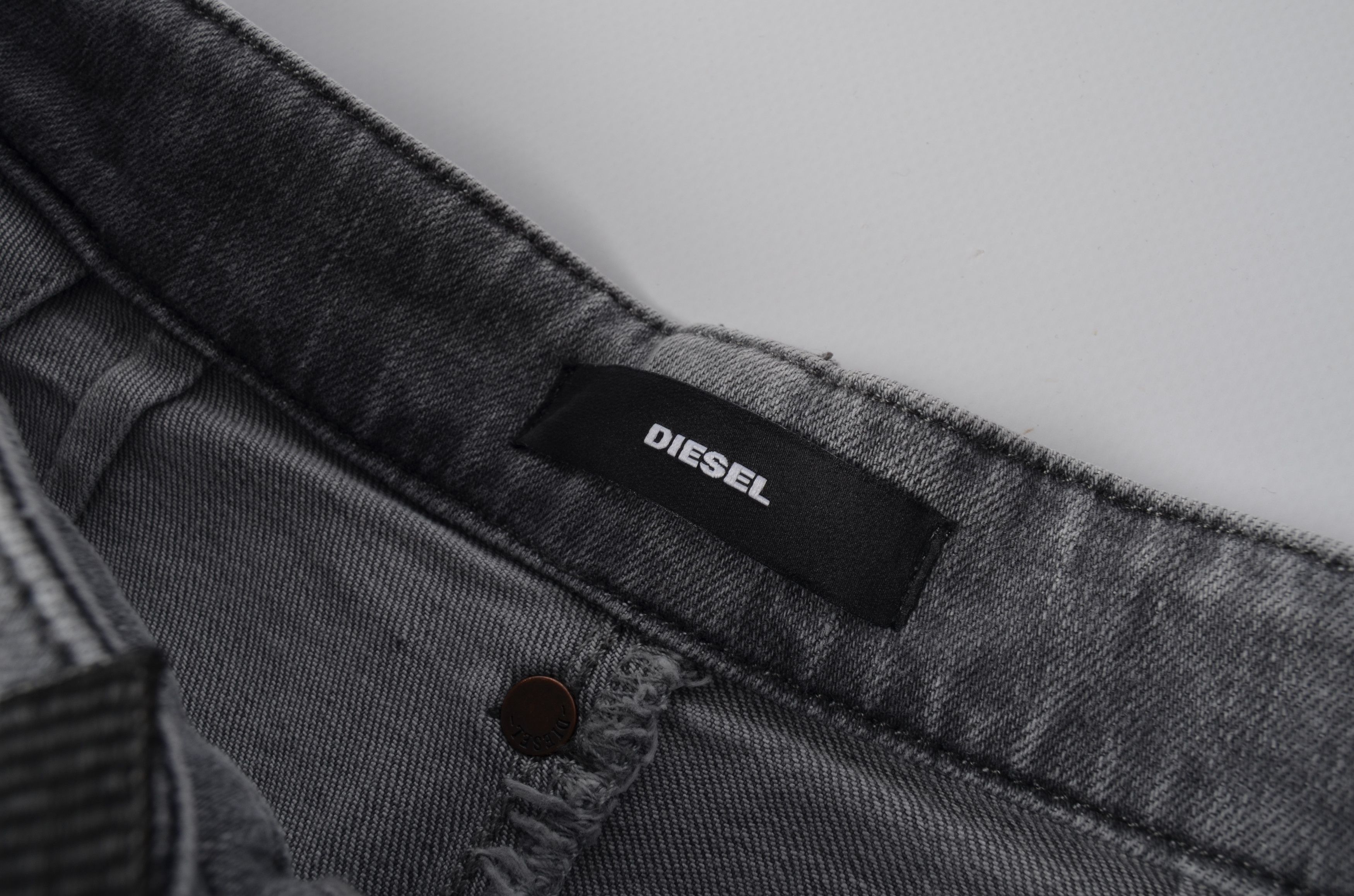 Diesel Diesel Flared Stonewashed Jeans Size 26" / US 2 / IT 38 - 4 Thumbnail