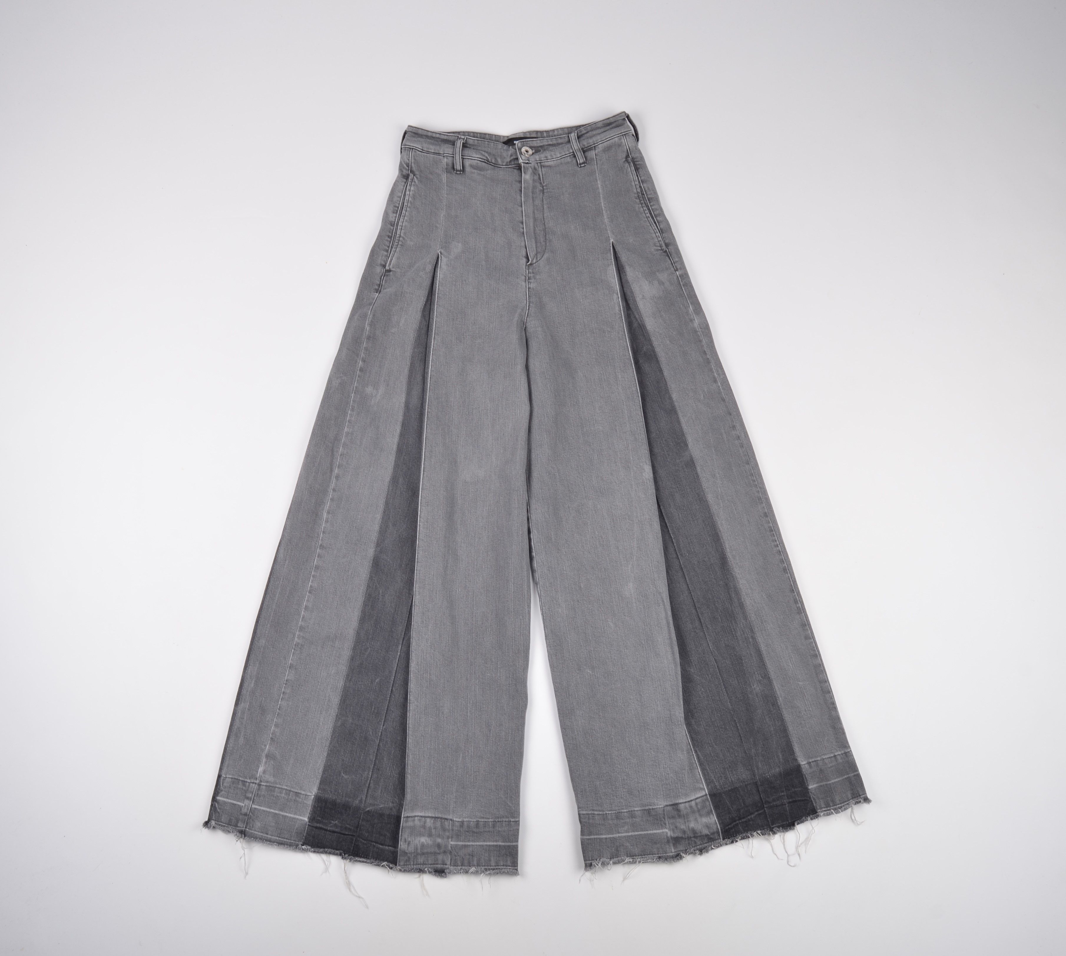 Diesel Diesel Flared Stonewashed Jeans Size 26" / US 2 / IT 38 - 1 Thumbnail