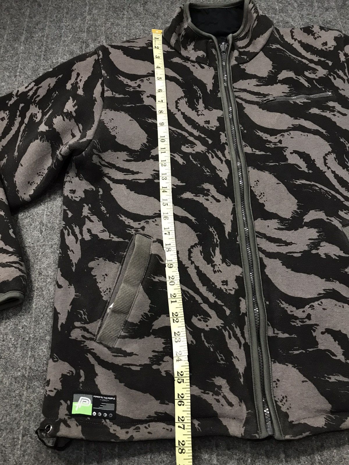 Japanese Brand Vintage Power to the people Camouflage Zipper Jacket Size US L / EU 52-54 / 3 - 18 Thumbnail