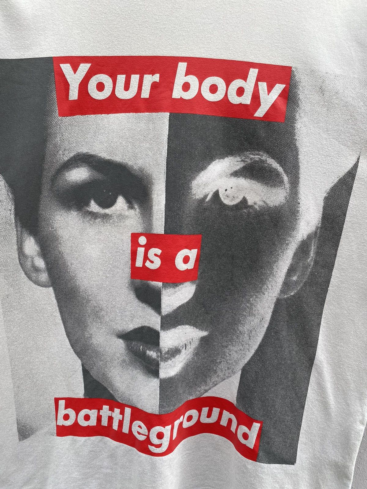 Barbara Kruger ⚡️RARE⚡️Vintage BARBARA KRUGER “Your Body is a Battleground” Size US L / EU 52-54 / 3 - 4 Thumbnail