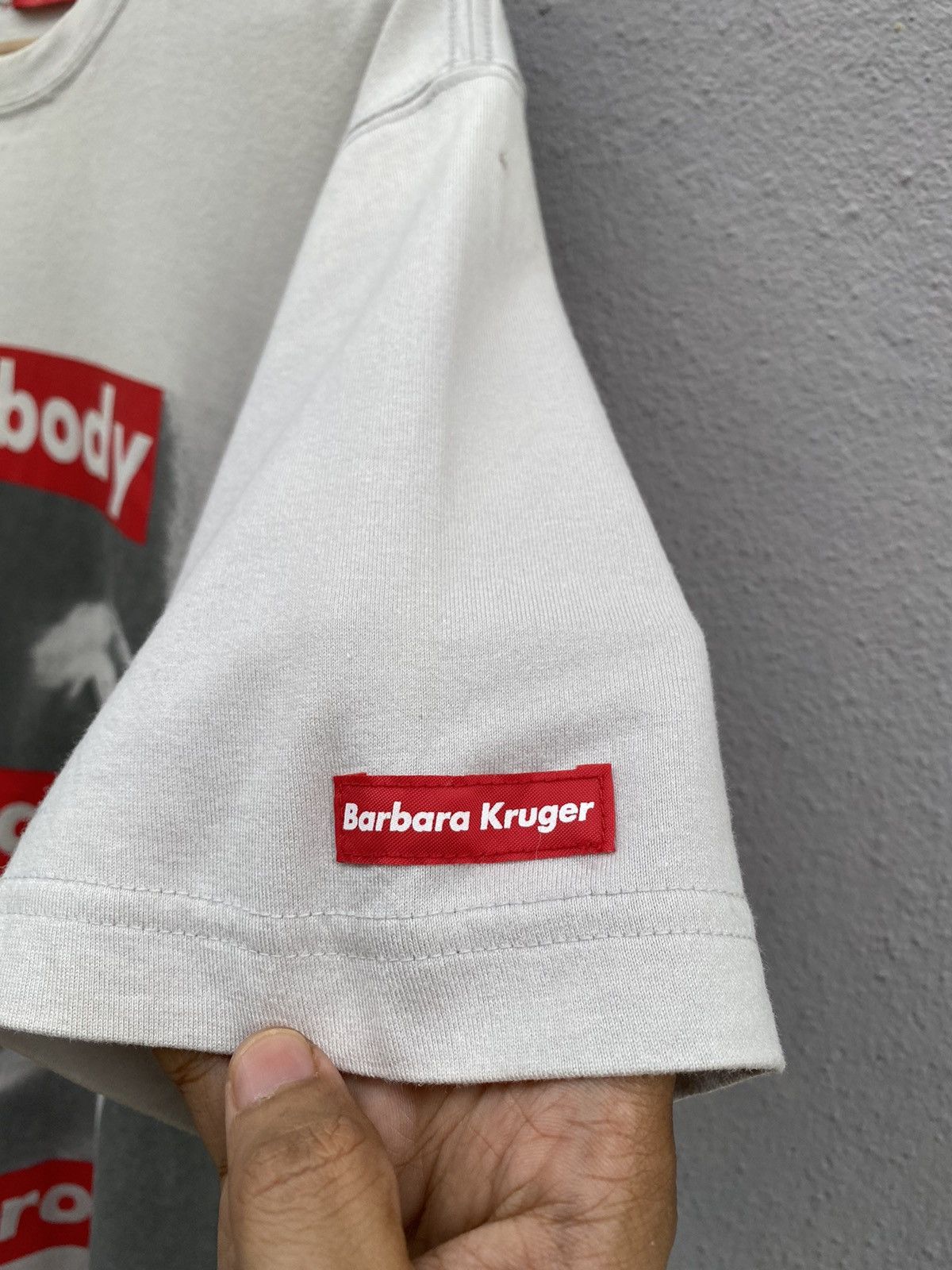 Barbara Kruger ⚡️RARE⚡️Vintage BARBARA KRUGER “Your Body is a Battleground” Size US L / EU 52-54 / 3 - 3 Thumbnail