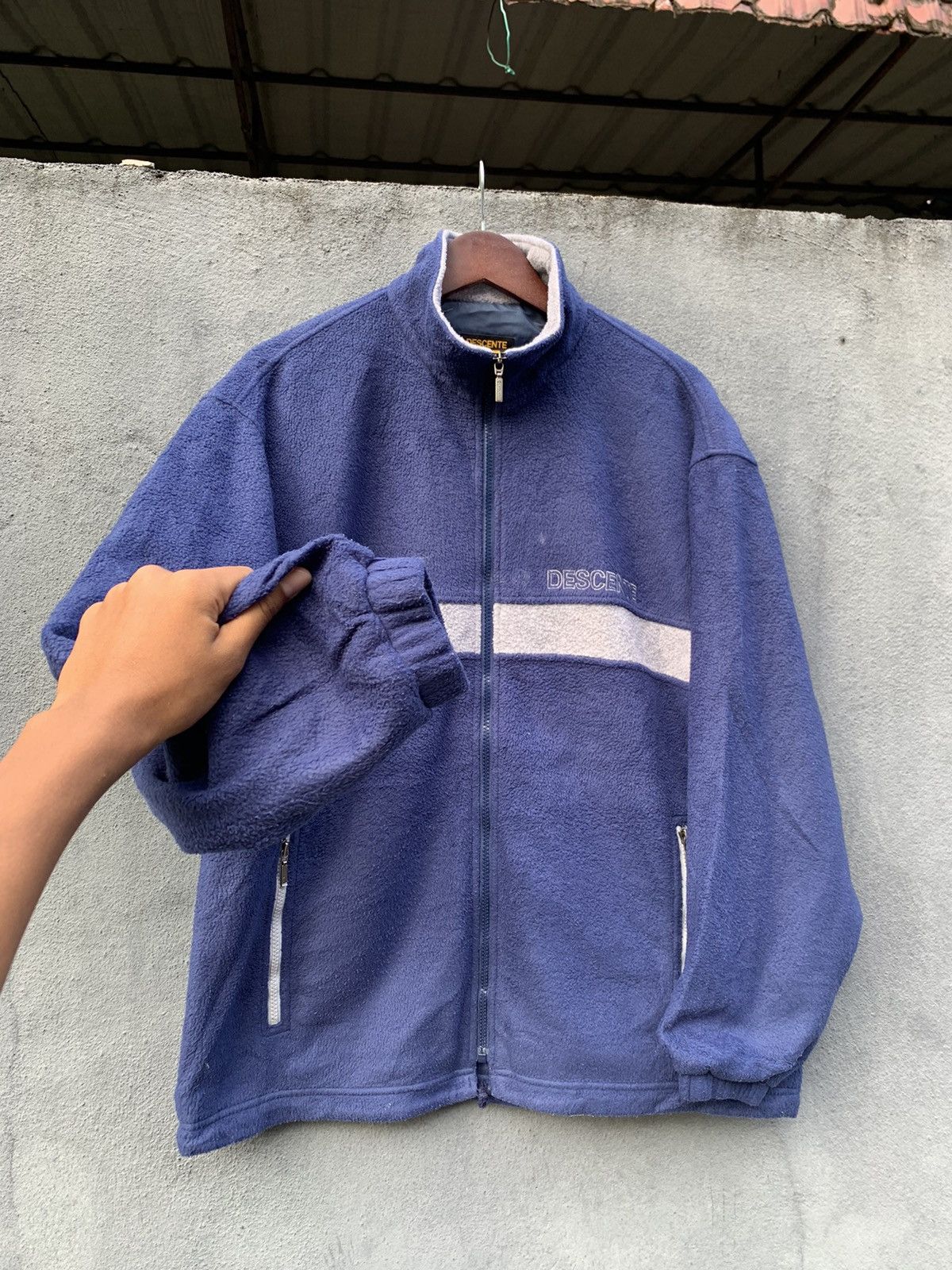 image of Descente X Polartec Fleece Winter Jacket in Navy, Men's (Size Large)