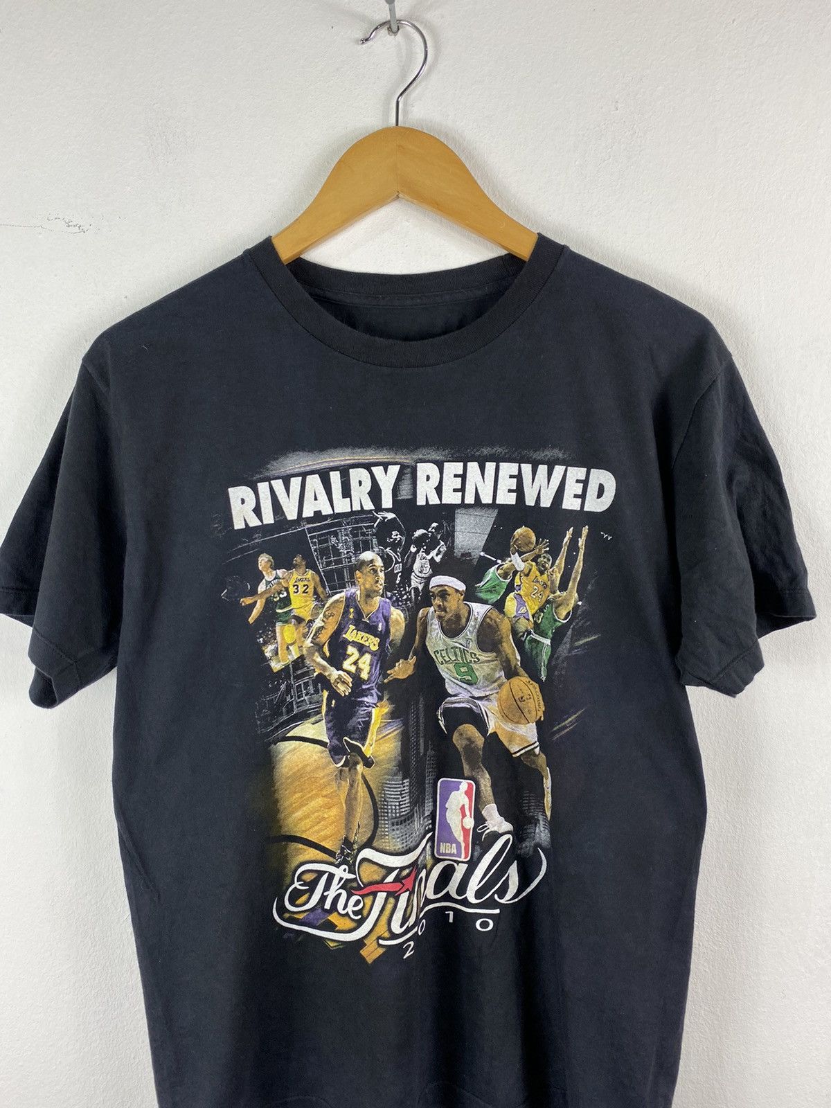 NBA La Lakers vs Celtics final 2010 nba t shirt Size US M / EU 48-50 / 2 - 3 Thumbnail