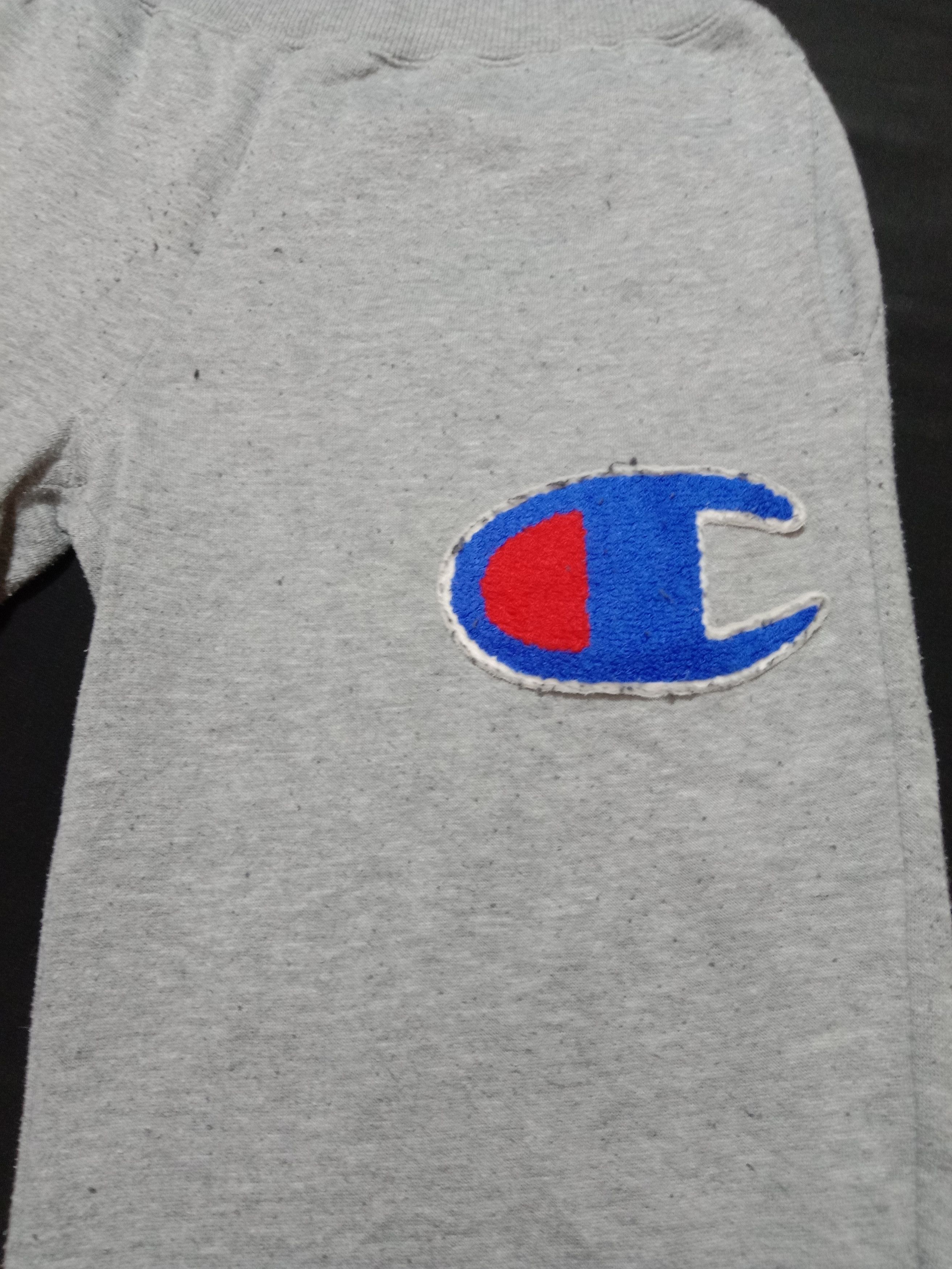 Champion Vintage Champion Jog Pants Gray Embroidery Champion Logo Size US 32 / EU 48 - 2 Thumbnail