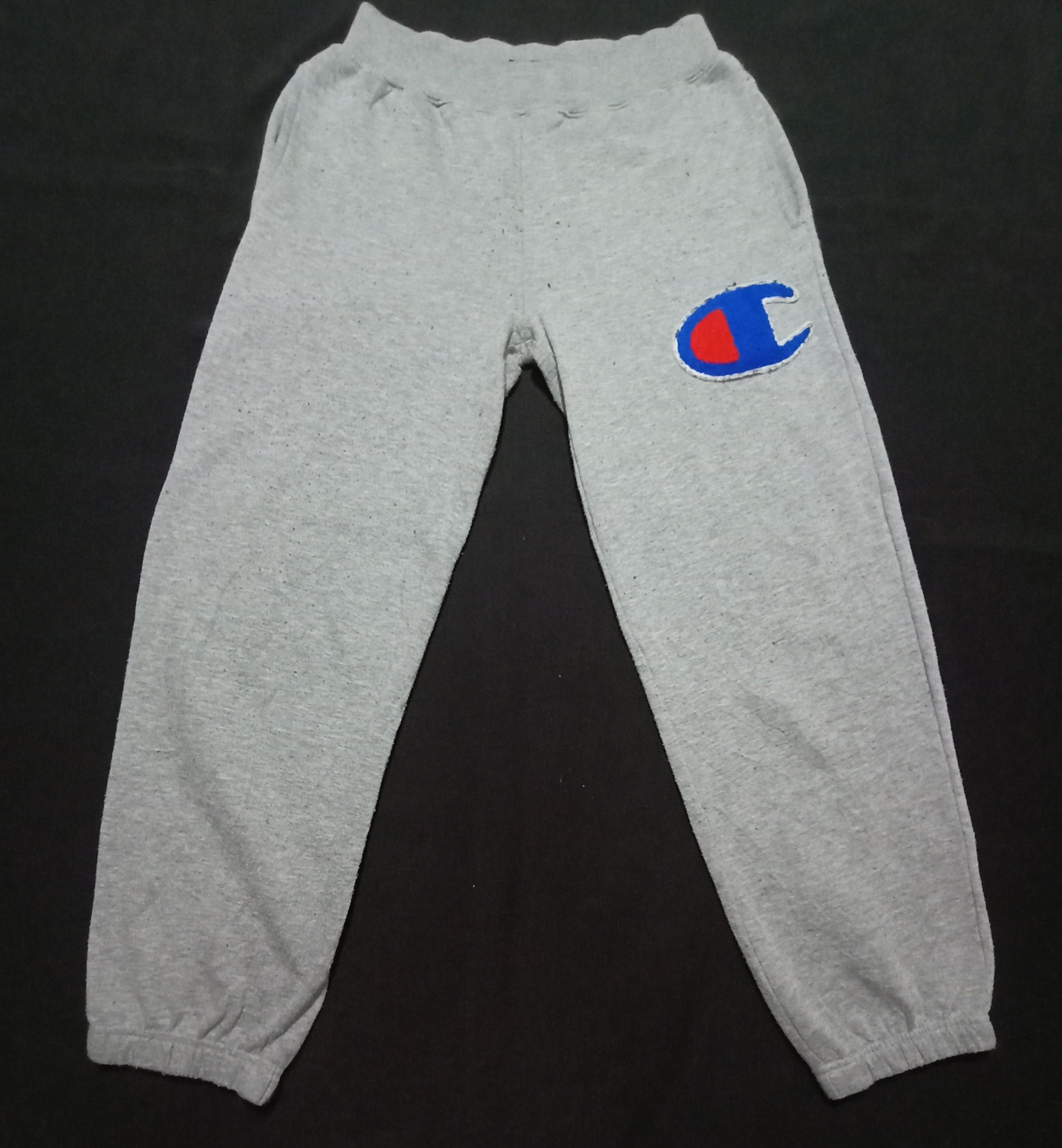 Champion Vintage Champion Jog Pants Gray Embroidery Champion Logo Size US 32 / EU 48 - 1 Thumbnail