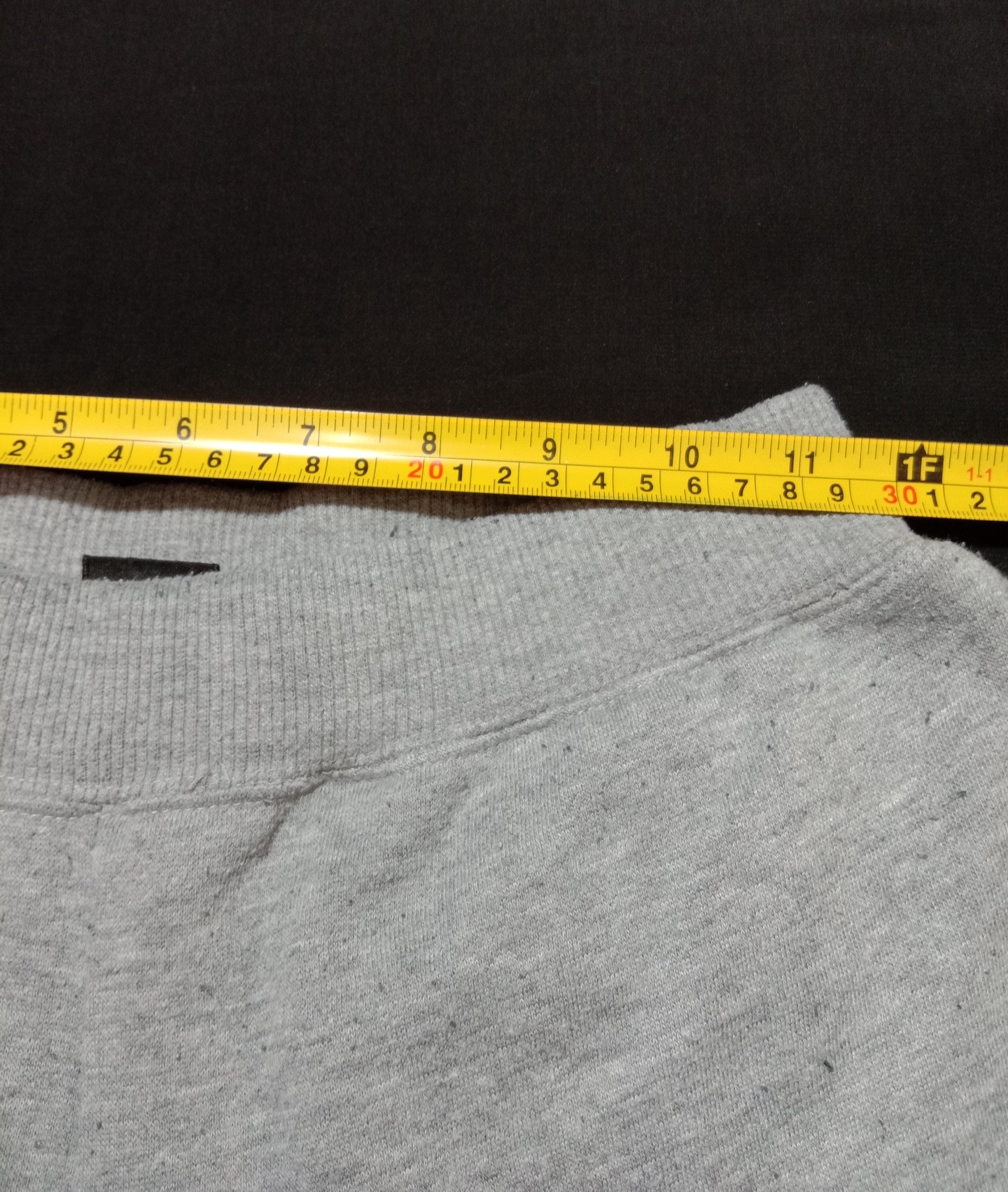 Champion Vintage Champion Jog Pants Gray Embroidery Champion Logo Size US 32 / EU 48 - 10 Thumbnail