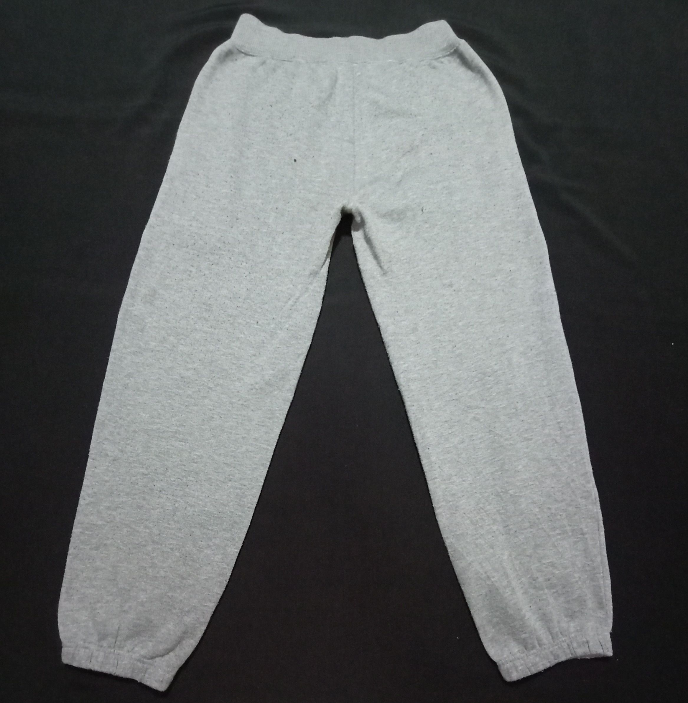 Champion Vintage Champion Jog Pants Gray Embroidery Champion Logo Size US 32 / EU 48 - 8 Thumbnail
