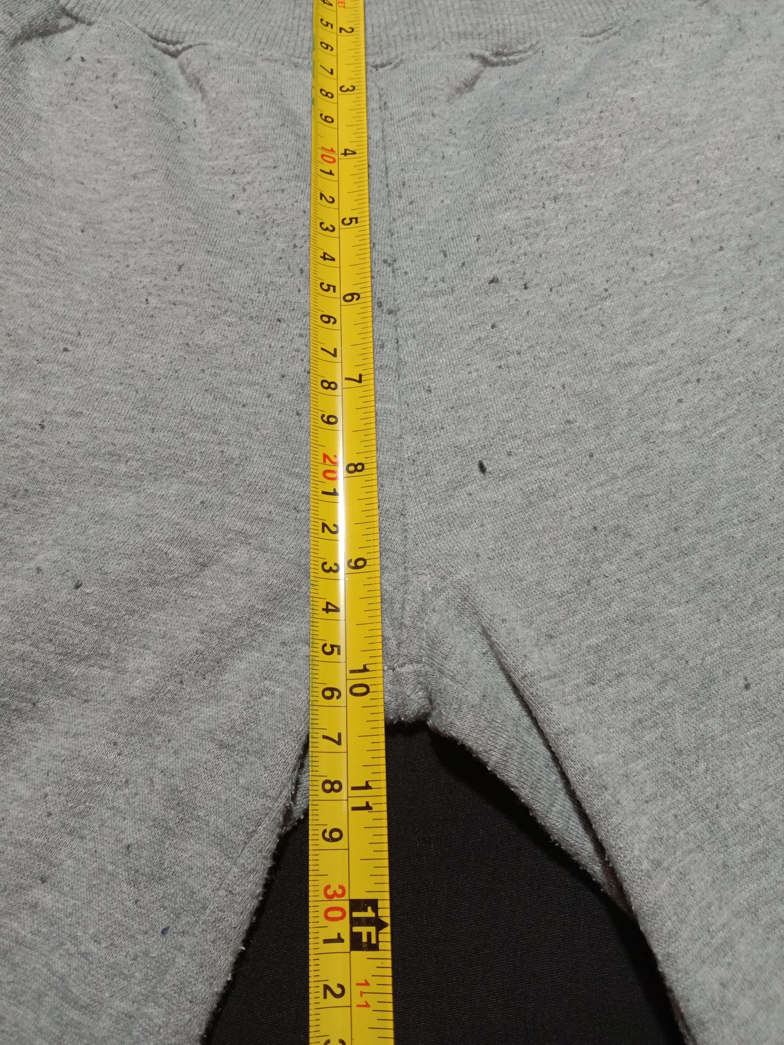 Champion Vintage Champion Jog Pants Gray Embroidery Champion Logo Size US 32 / EU 48 - 6 Thumbnail
