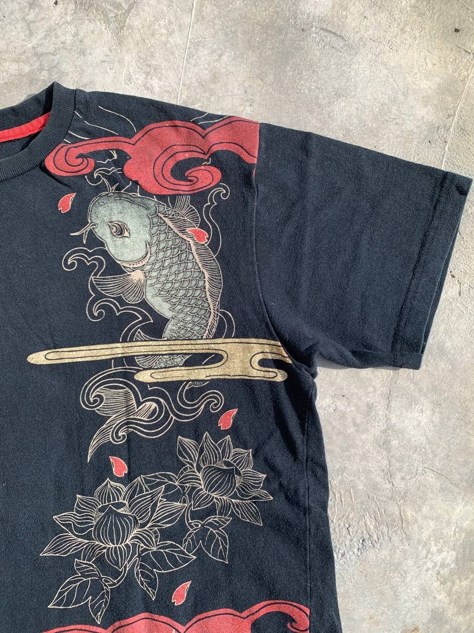 Vintage Vintage Koi Fish Print Motive Tshirt Size US L / EU 52-54 / 3 - 3 Thumbnail