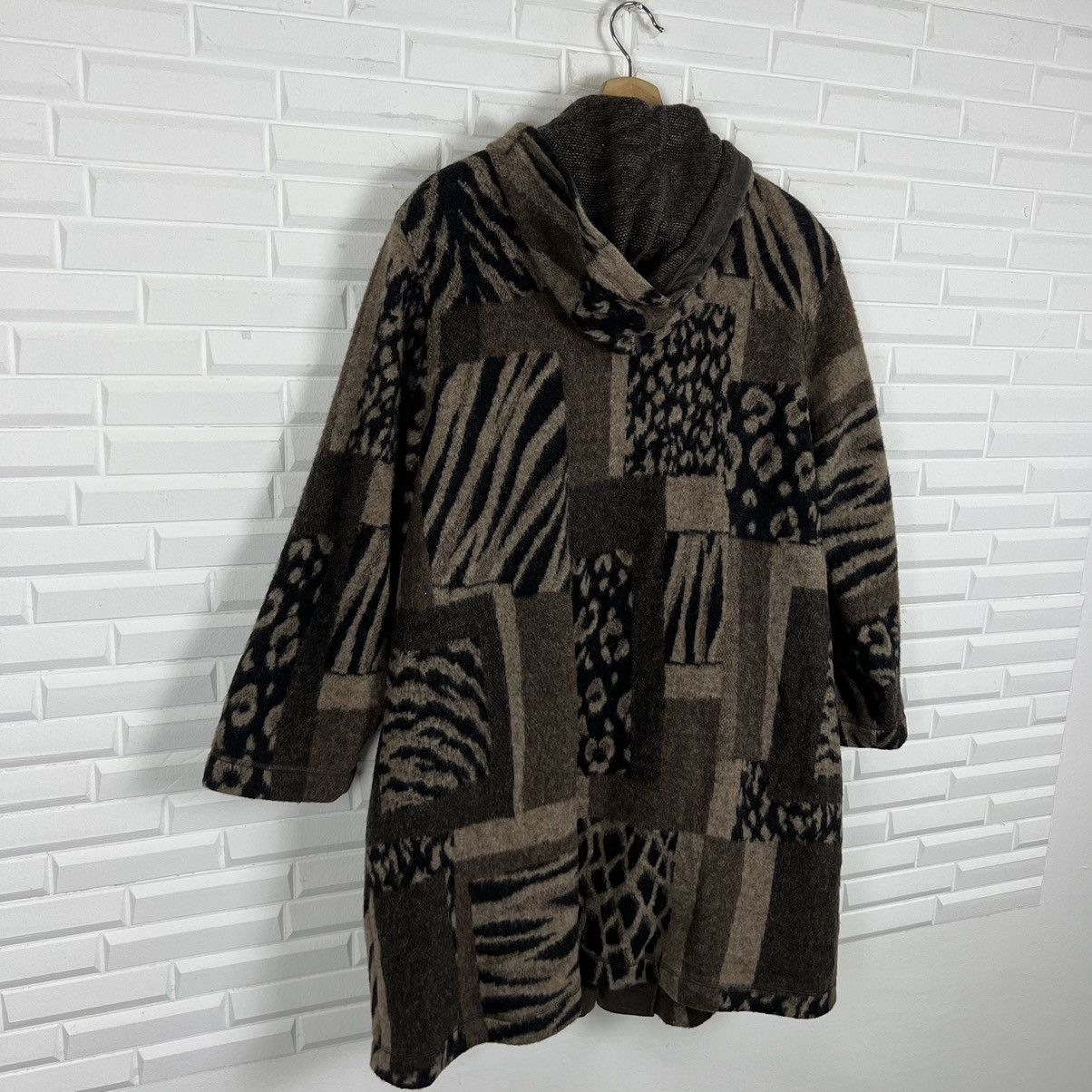 Japanese Brand RARE LONG JACKET HOODIE TIGER STRIPE DESIGN MISSEL Size US L / EU 52-54 / 3 - 10 Thumbnail