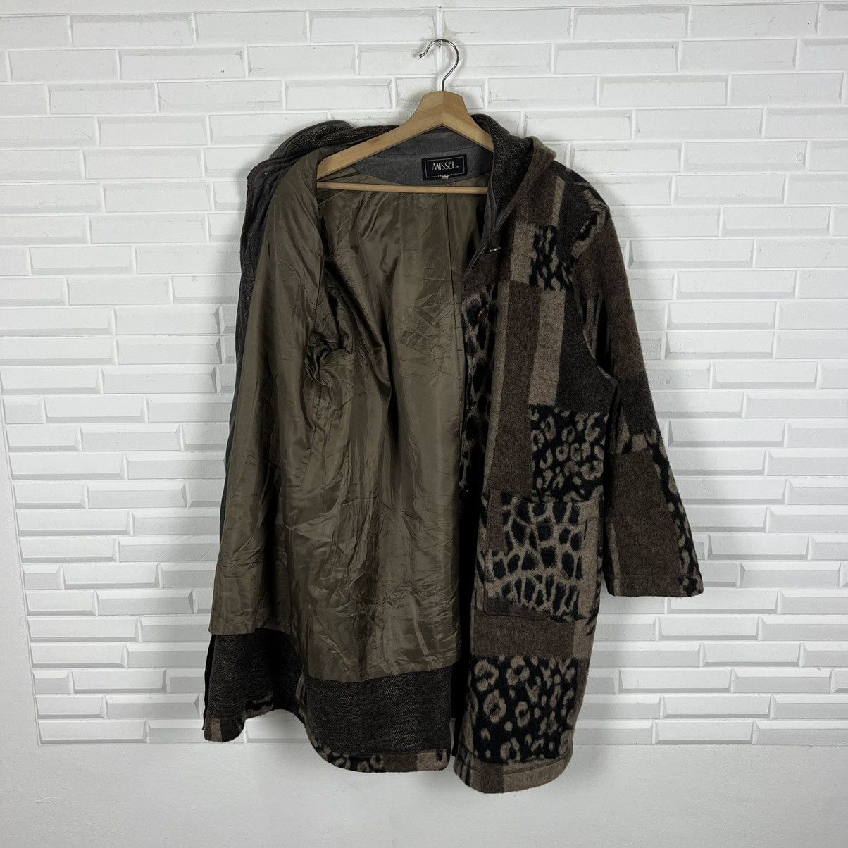 Japanese Brand RARE LONG JACKET HOODIE TIGER STRIPE DESIGN MISSEL Size US L / EU 52-54 / 3 - 12 Thumbnail
