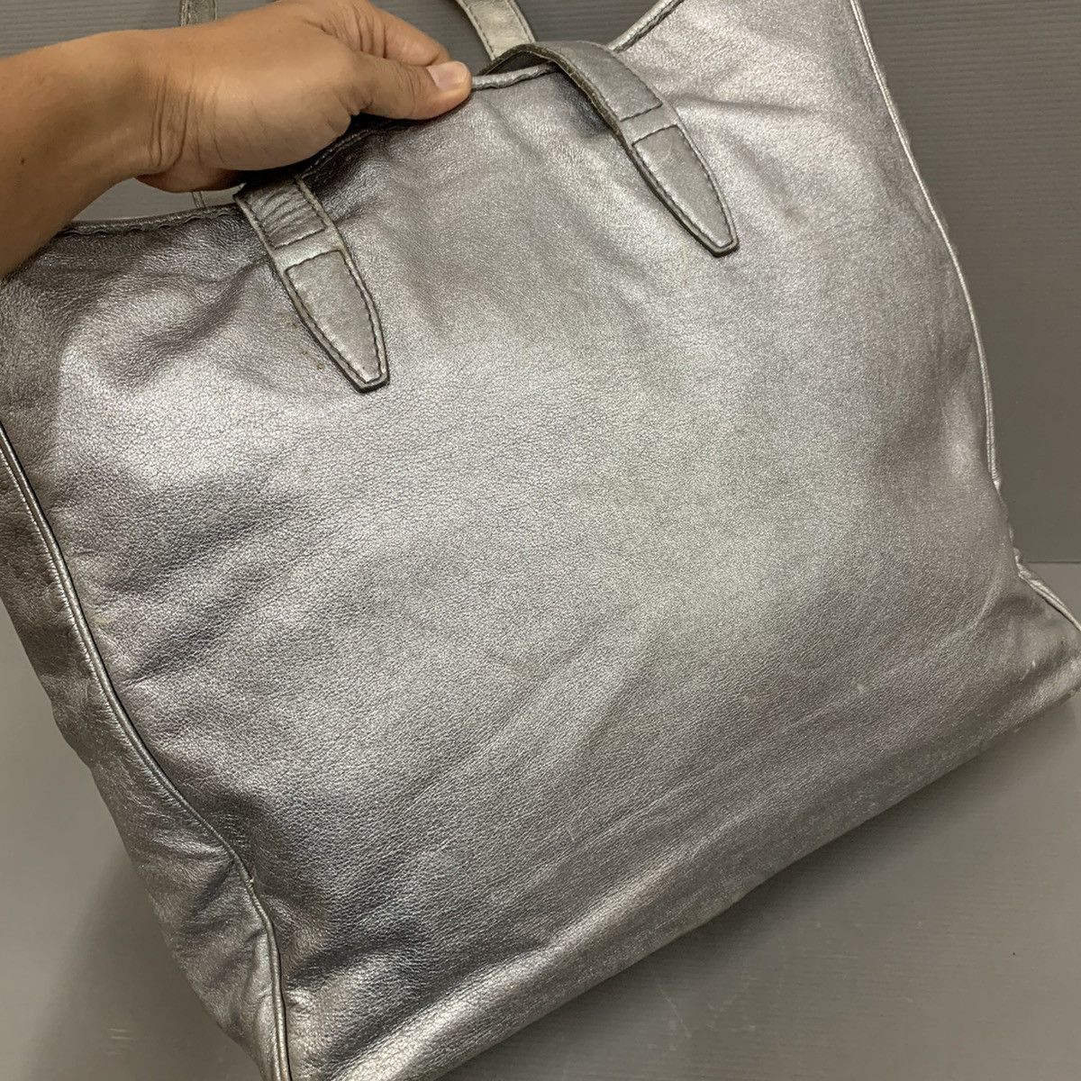Saint Laurent Paris Yves Saint Laurent Leather Tote Bag Size ONE SIZE - 10 Thumbnail