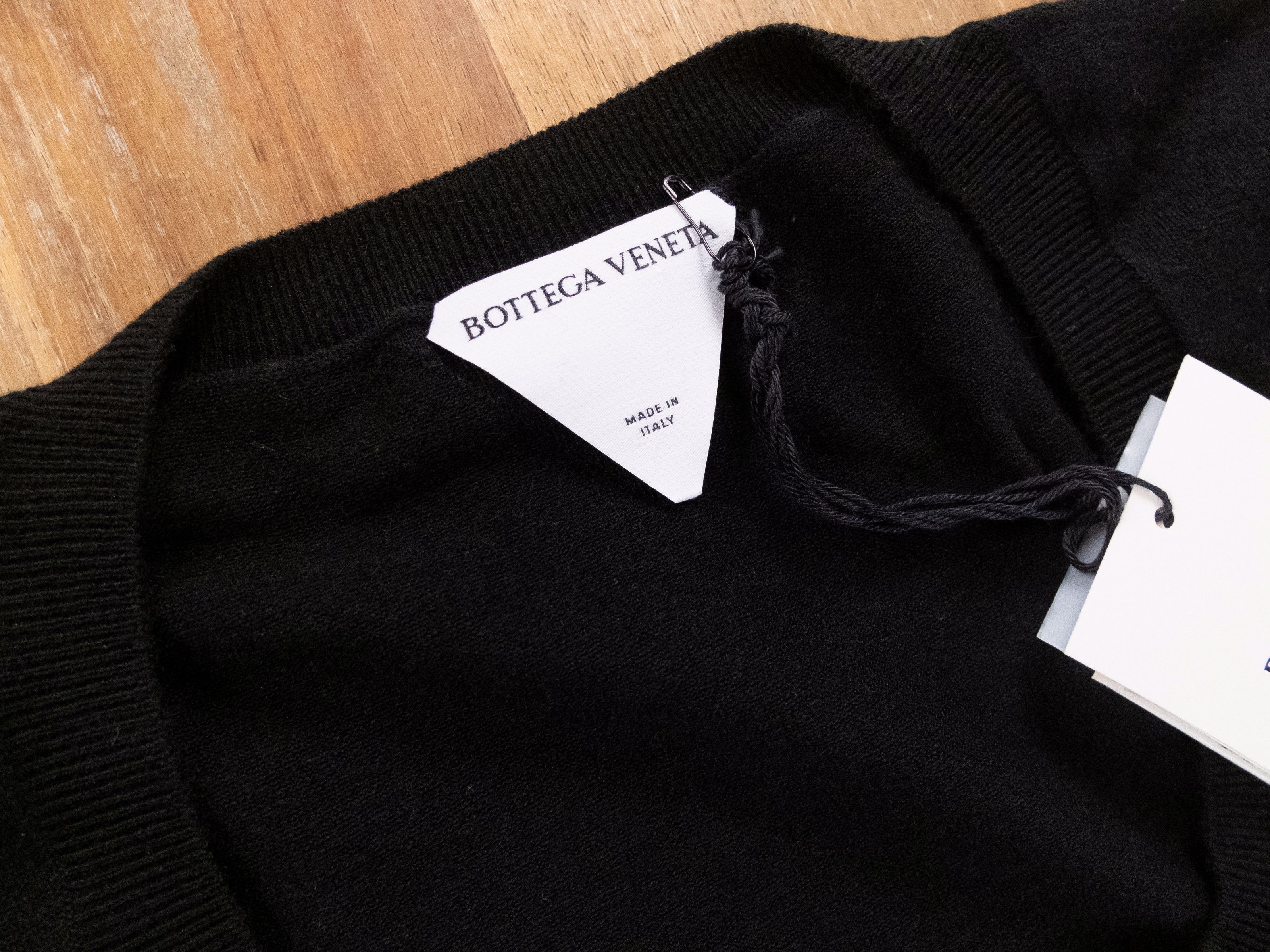 Bottega Veneta BOTTEGA VENETA black cashmere U neck sweater jumper Medium q Size M / US 6-8 / IT 42-44 - 6 Thumbnail