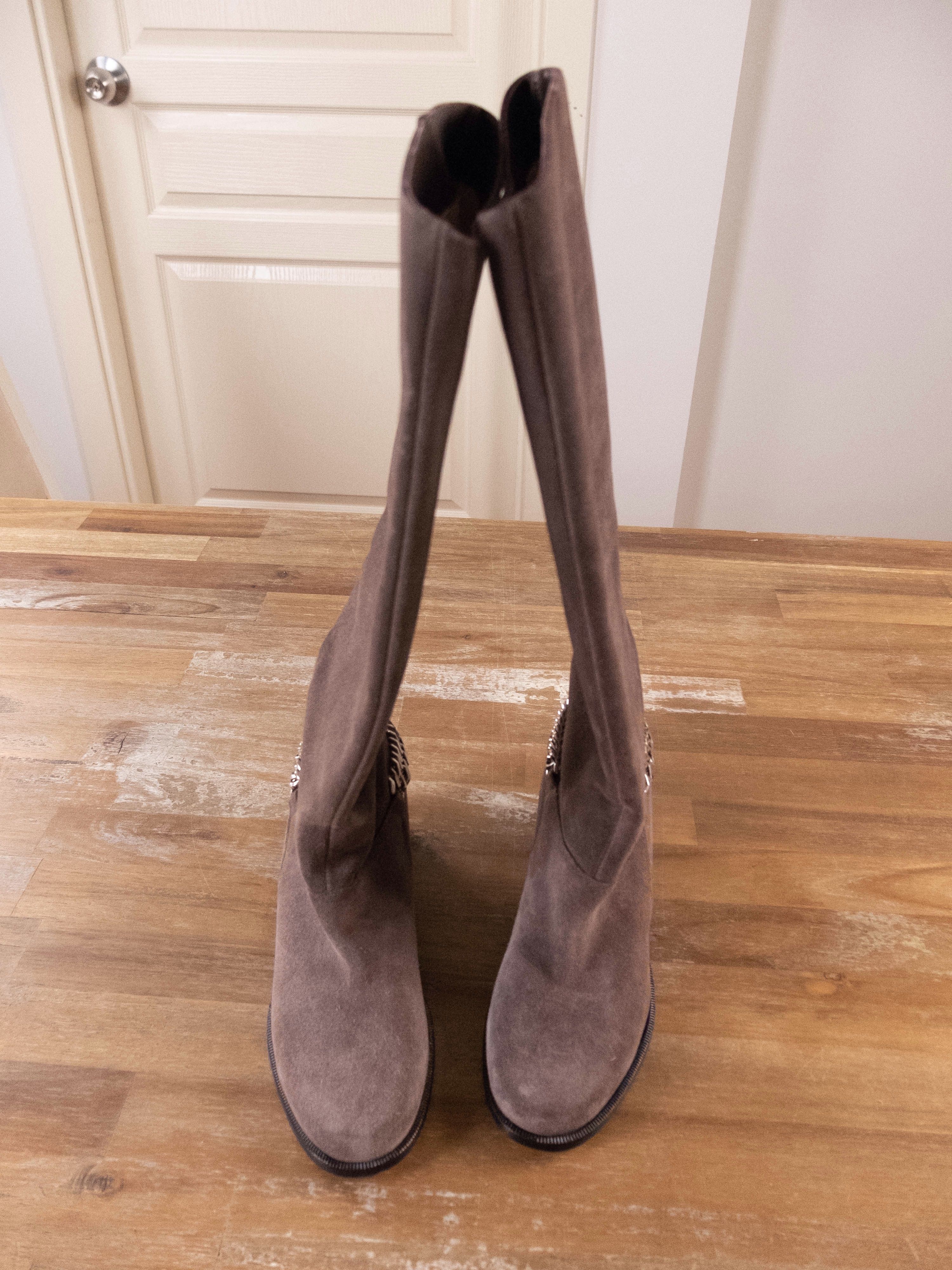Christian Louboutin CHRISTIAN LOUBOUTIN Cate Boot dark beige brown suede boots Size US 5.5 / IT 35.5 - 5 Thumbnail